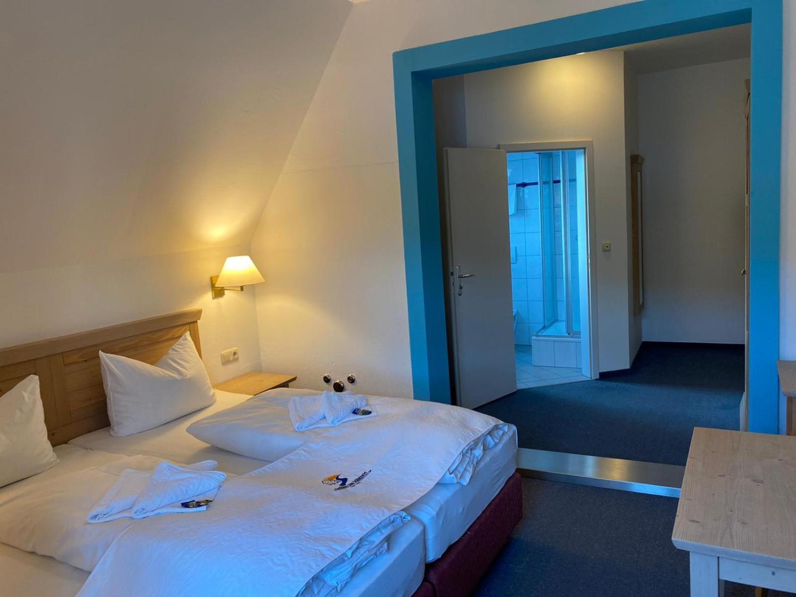 Double Room - Photo 5