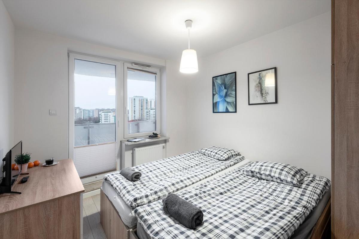 Twin Room with Balcony - Photo 3