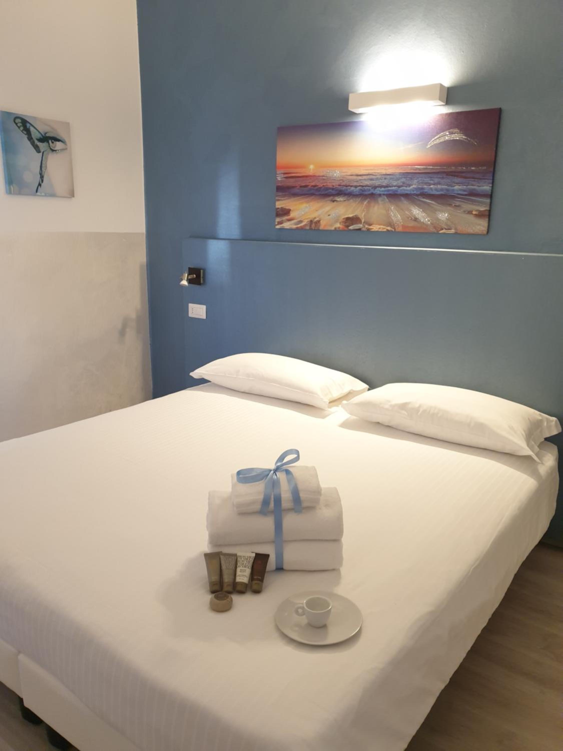 Deluxe Queen Room - Photo 4