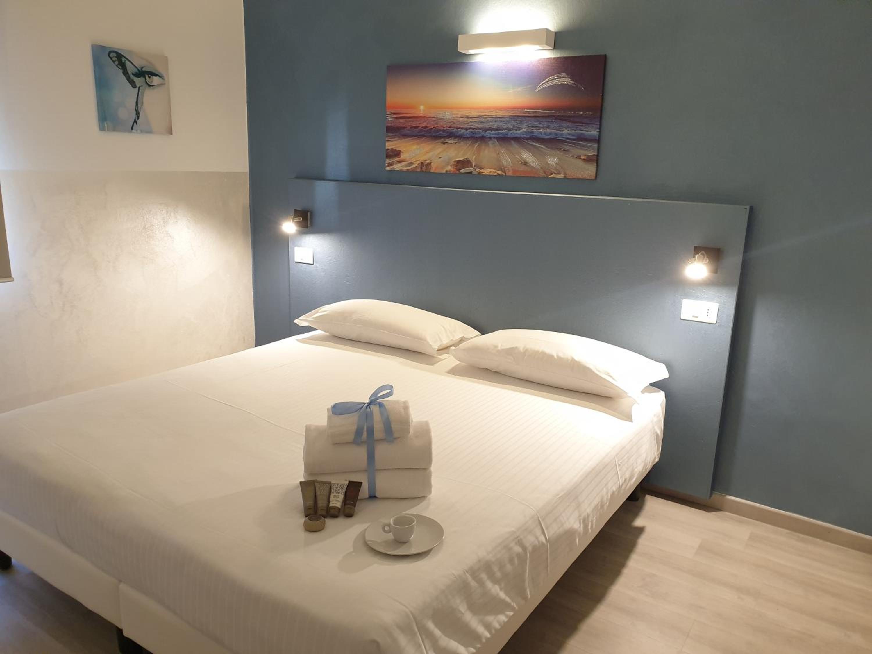 Deluxe Queen Room - Photo 1