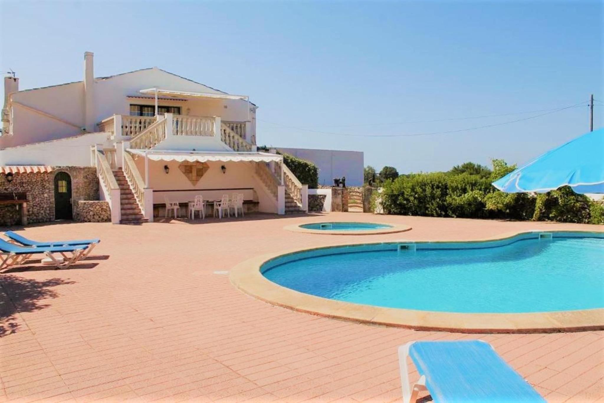 Four-Bedroom House - Photo 9