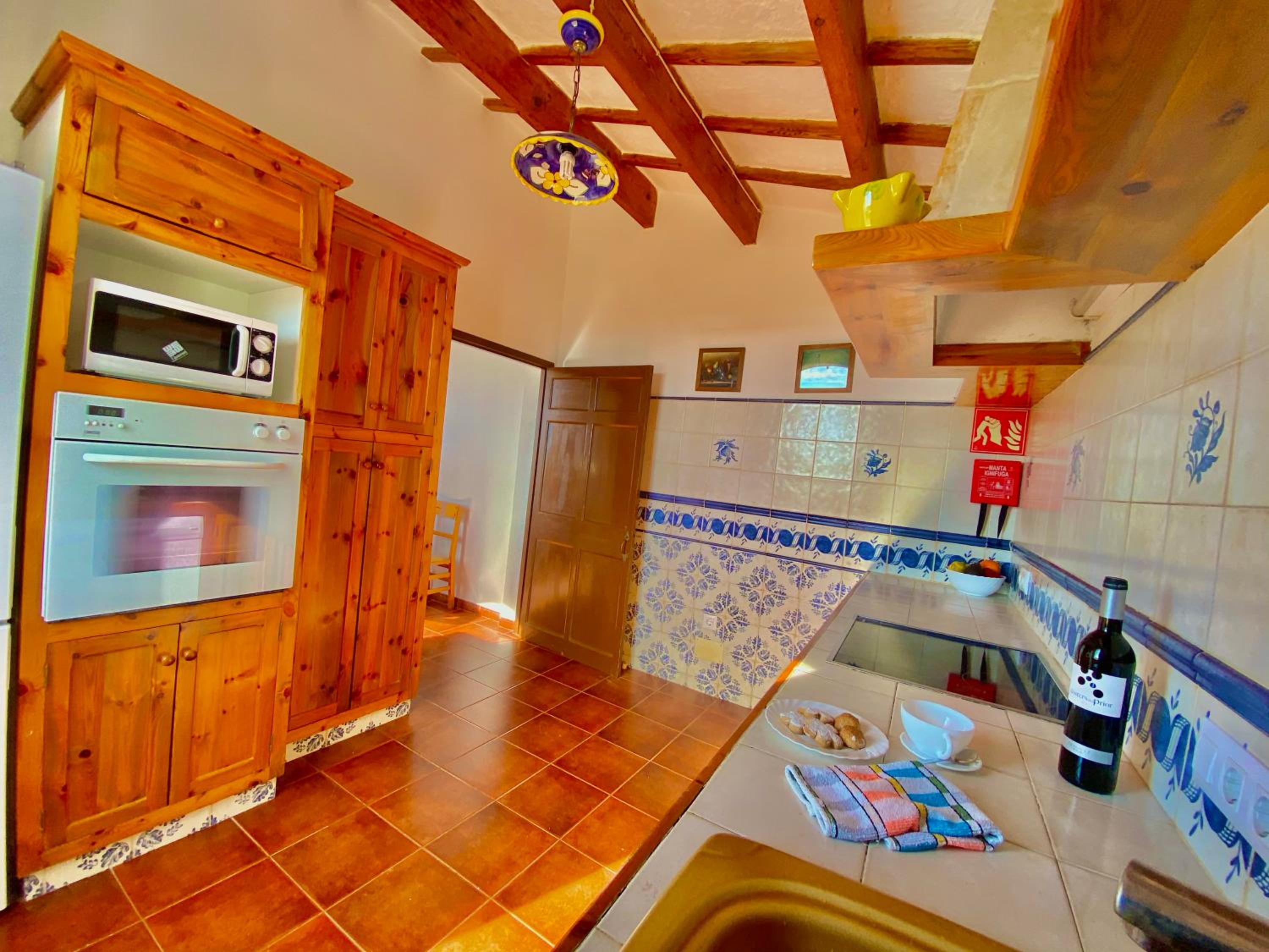 Four-Bedroom House - Photo 8