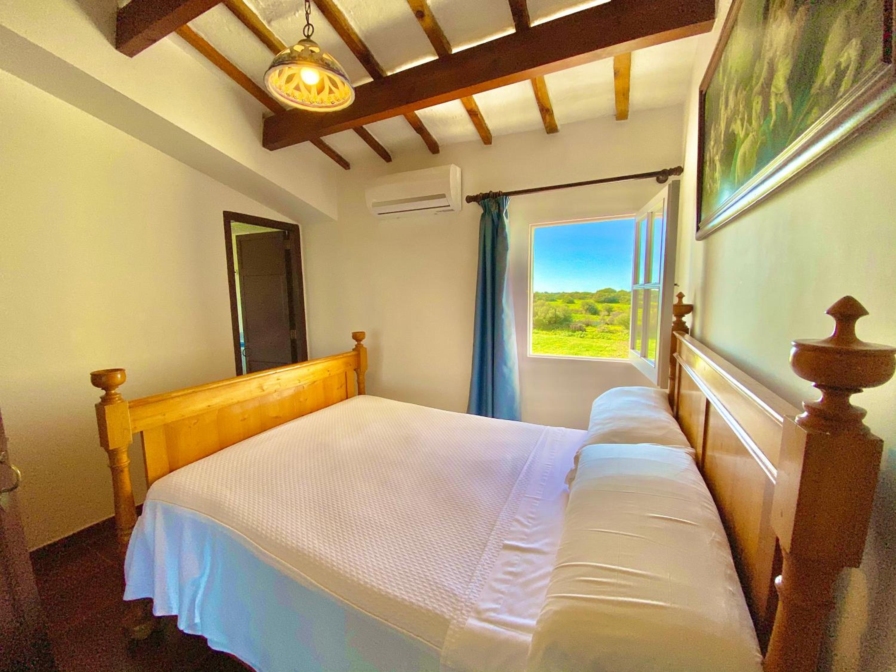 Four-Bedroom House - Photo 3