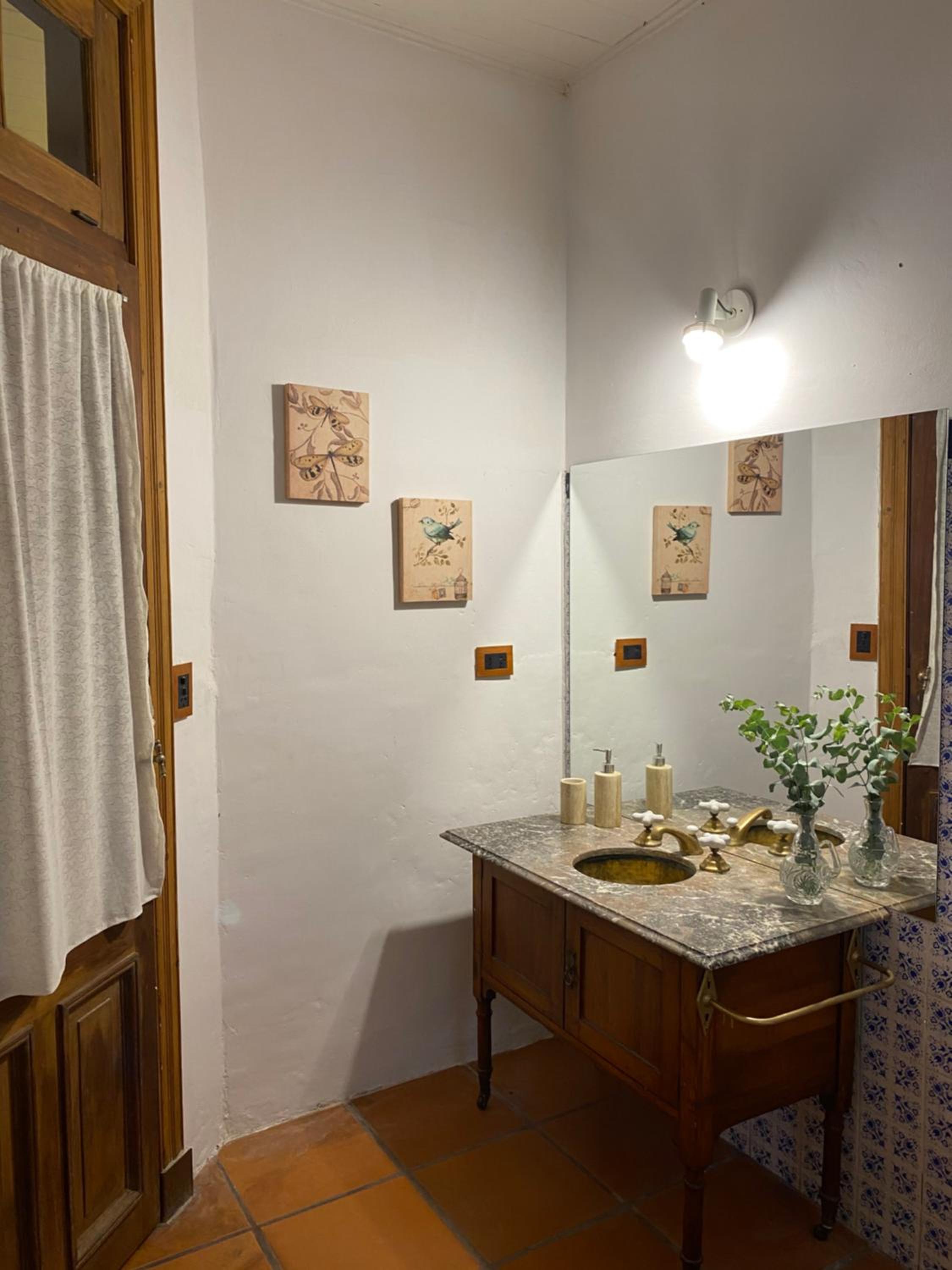 Deluxe King Room photo 3
