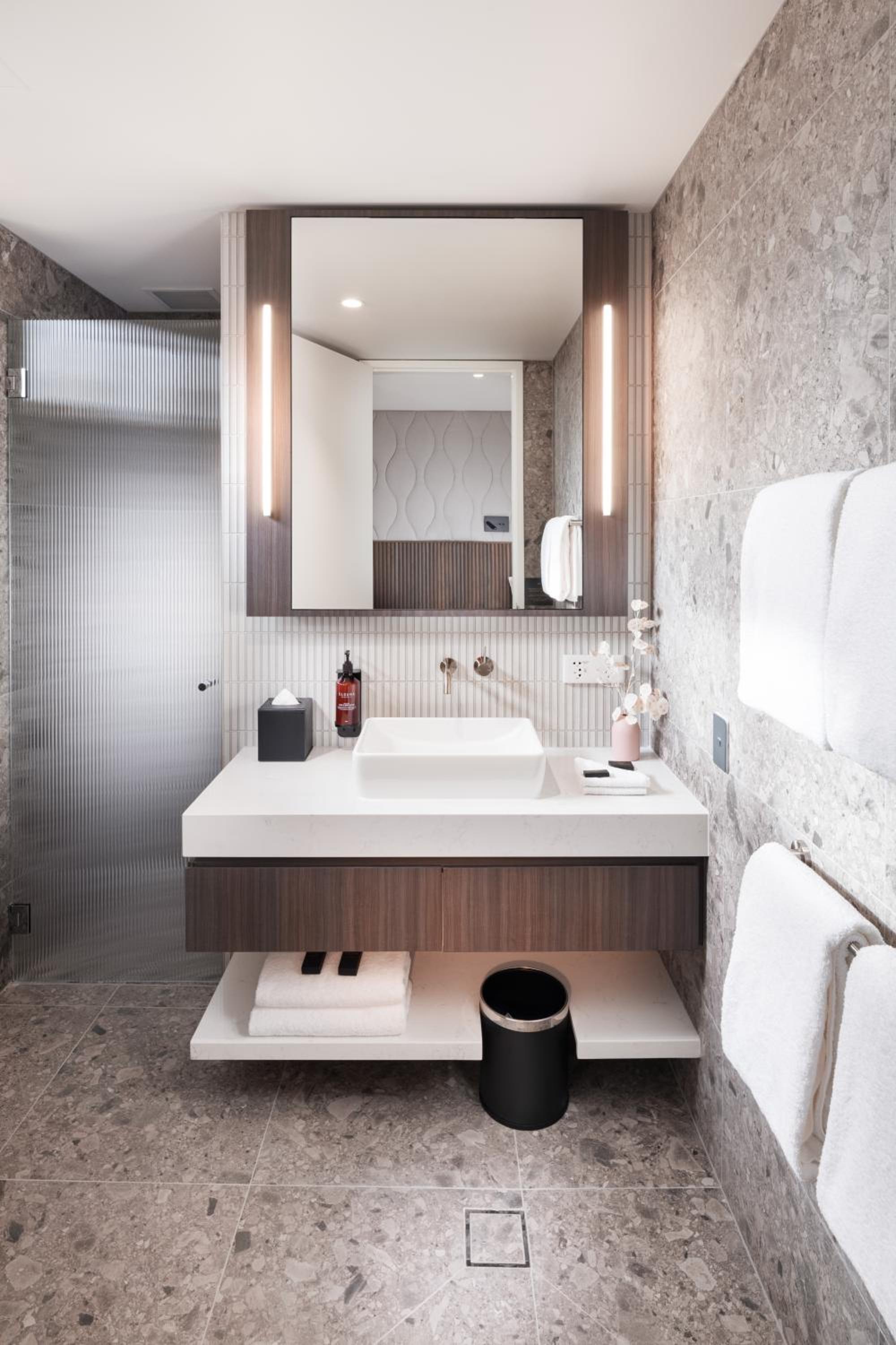 Two-Bedroom Suite - Photo 4