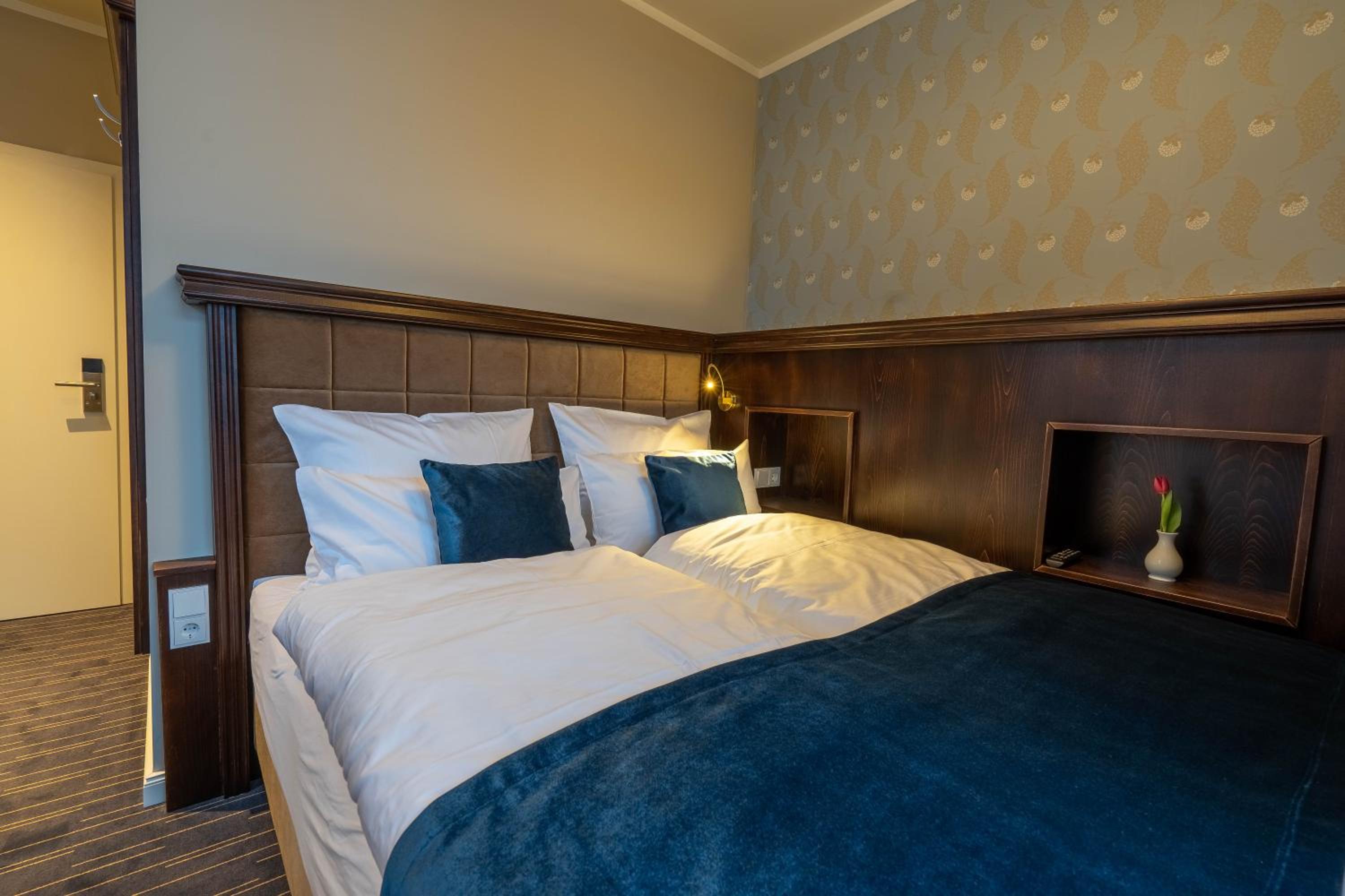 Budget Double Room - Photo 1