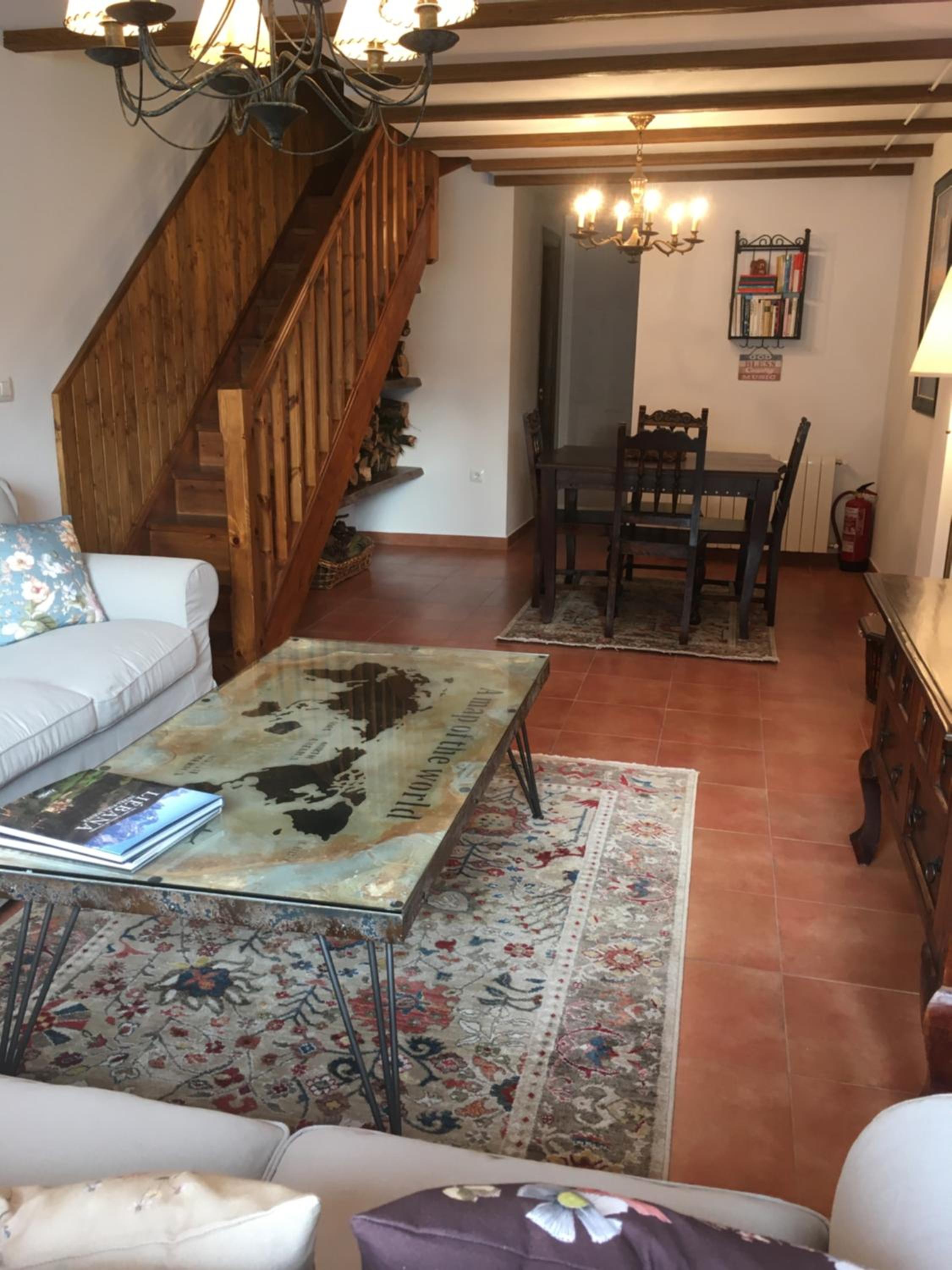 Four-Bedroom House photo 3