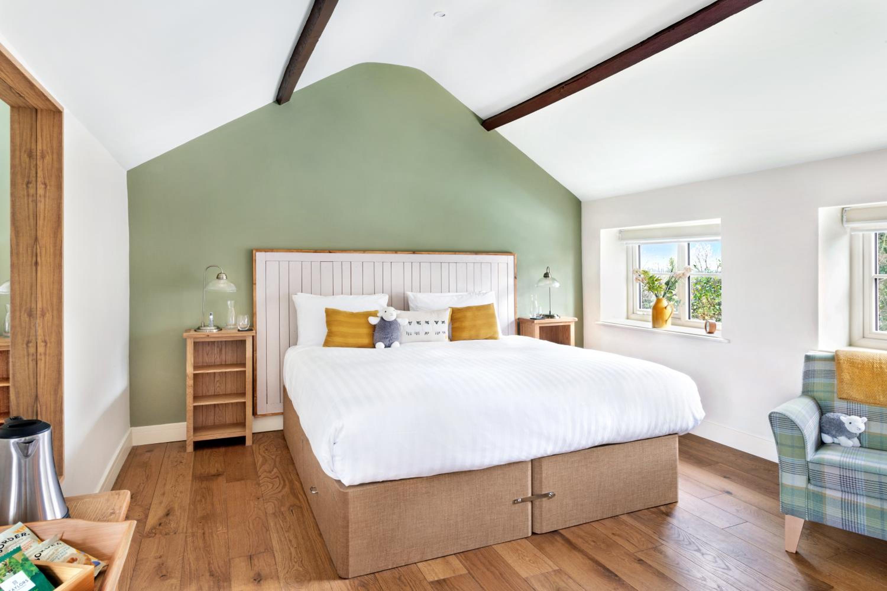 Deluxe Double or Twin Room - Photo 2