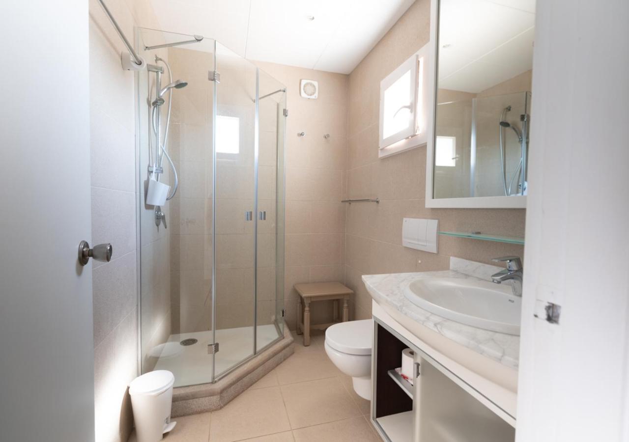 One-Bedroom Apartment thumbnail 5