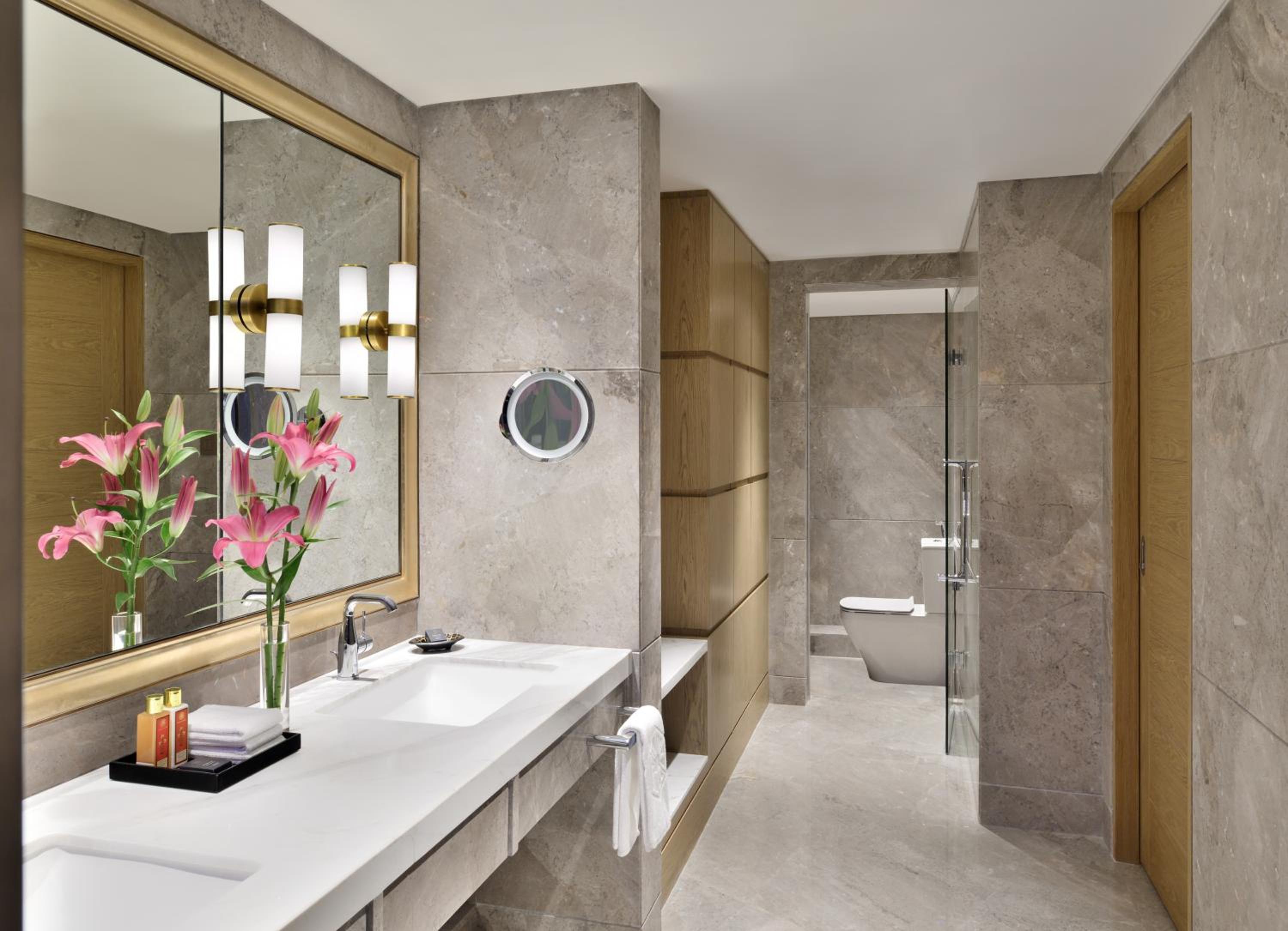 Taj Club Premium Room| One way Airport Transfer | Club Lounge Access