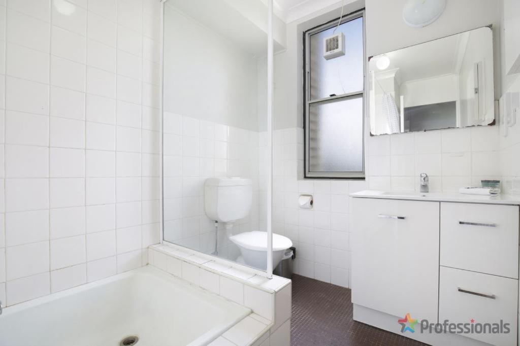 Two-Bedroom Apartment - Photo 16