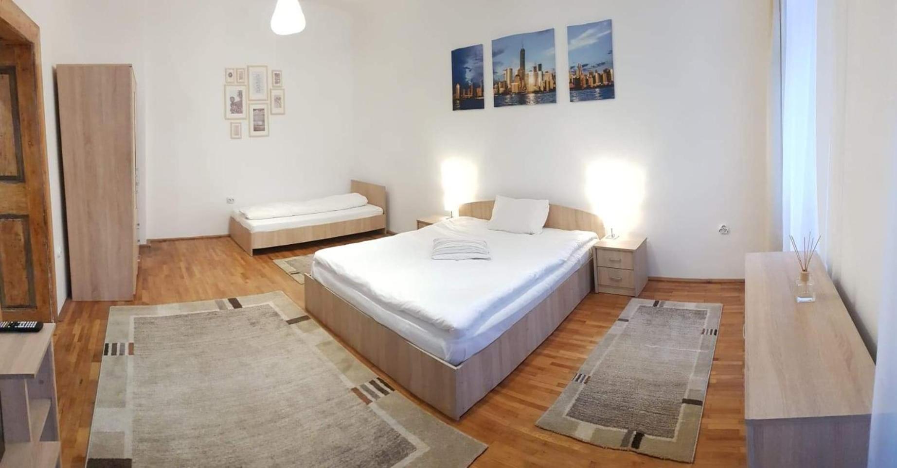 Suite - Photo 1