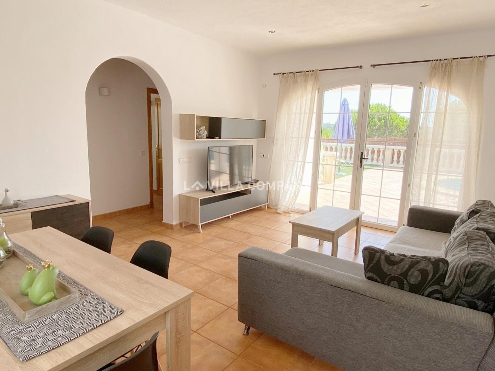 Villa de Tres Habitaciones