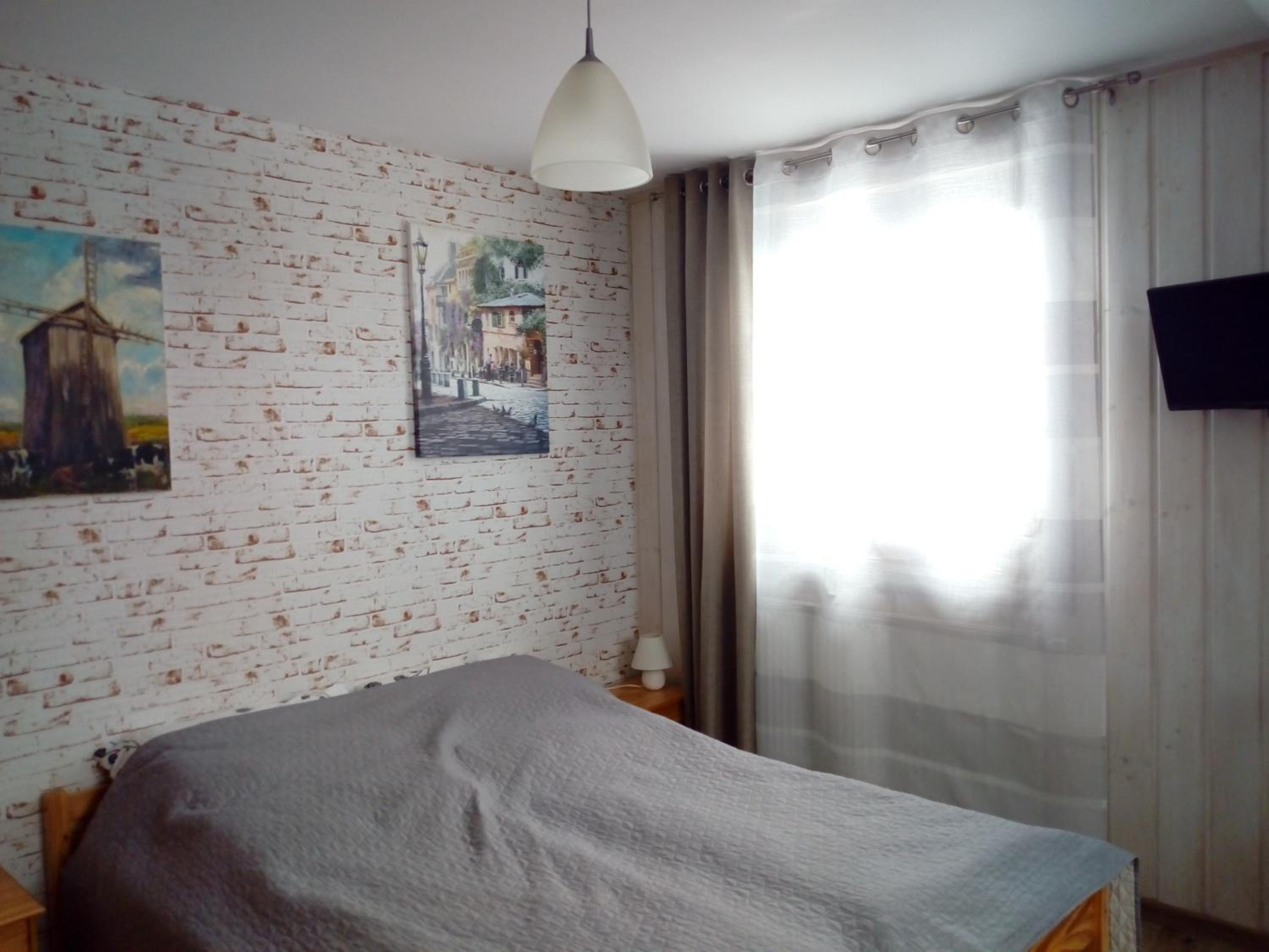 Triple Room with Private Bathroom - Photo 2