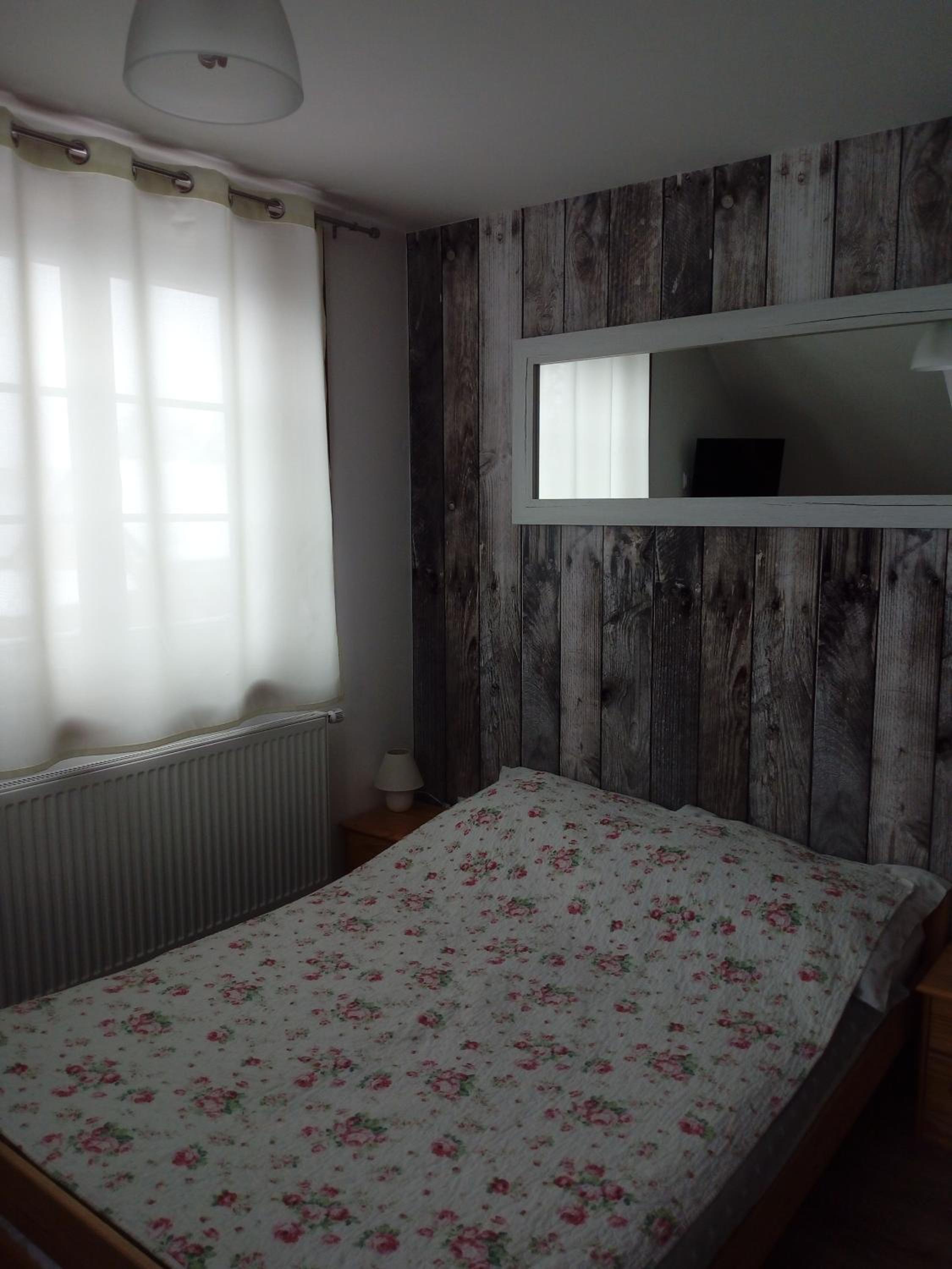 Triple Room with Private Bathroom - Photo 3
