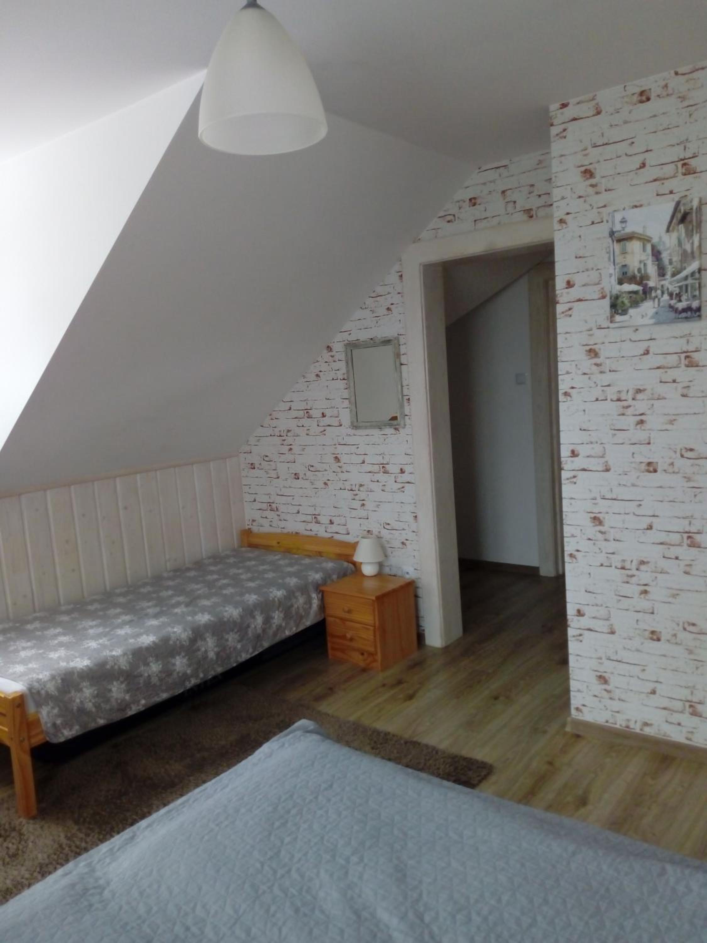 Triple Room with Private Bathroom - Photo 16