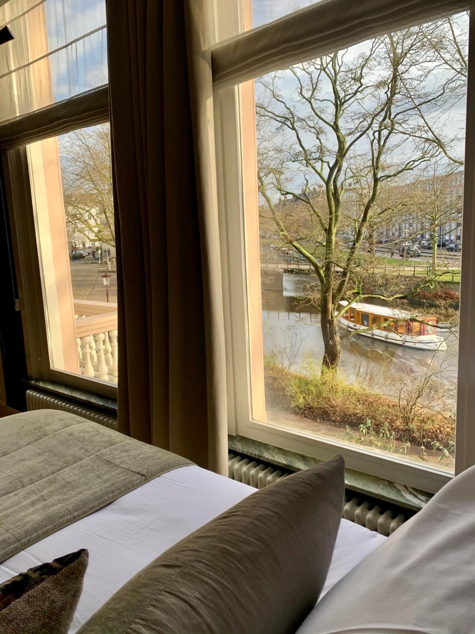 King Suite with balcony and canal view  photo 2