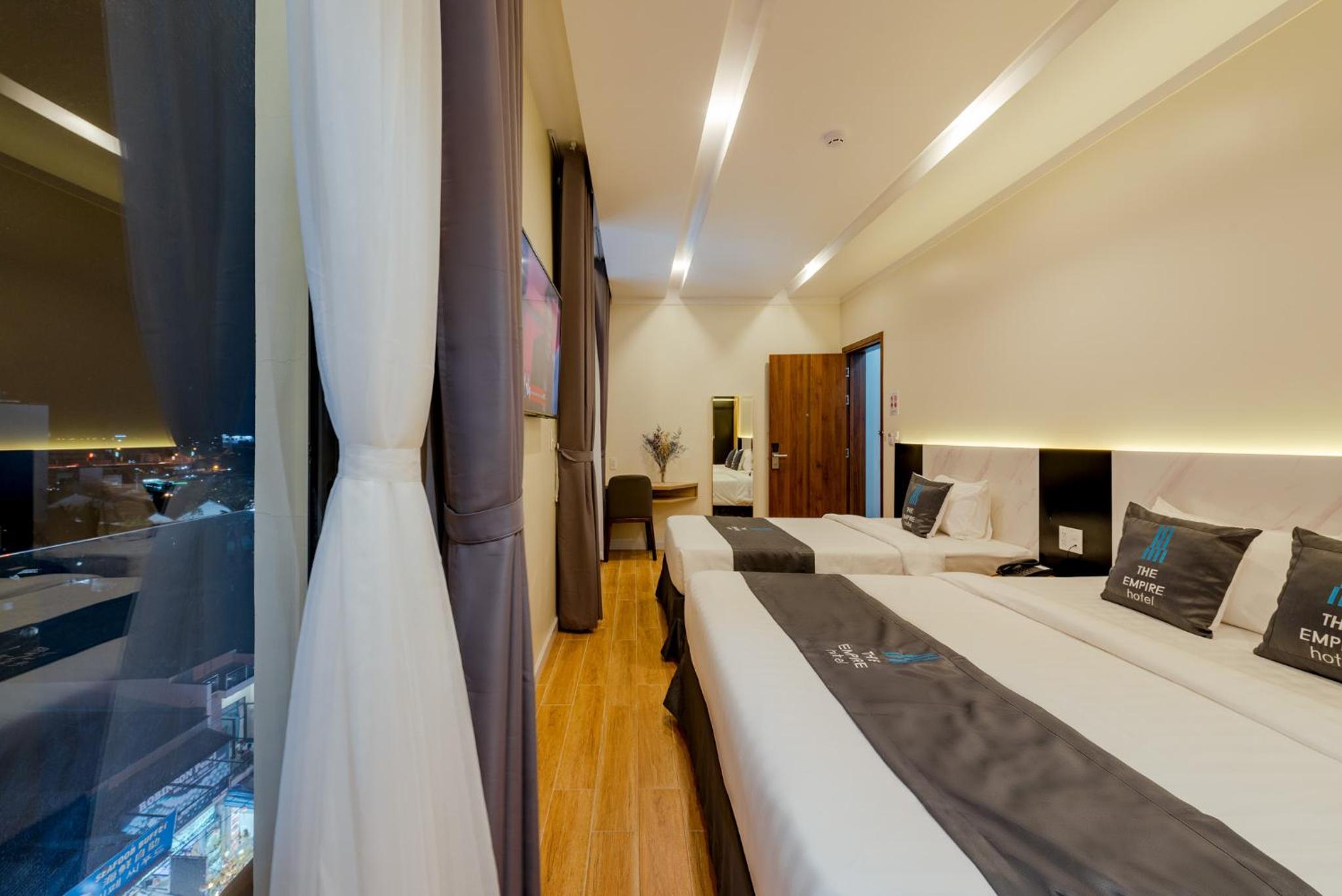Triple Room with City View - Photo 1