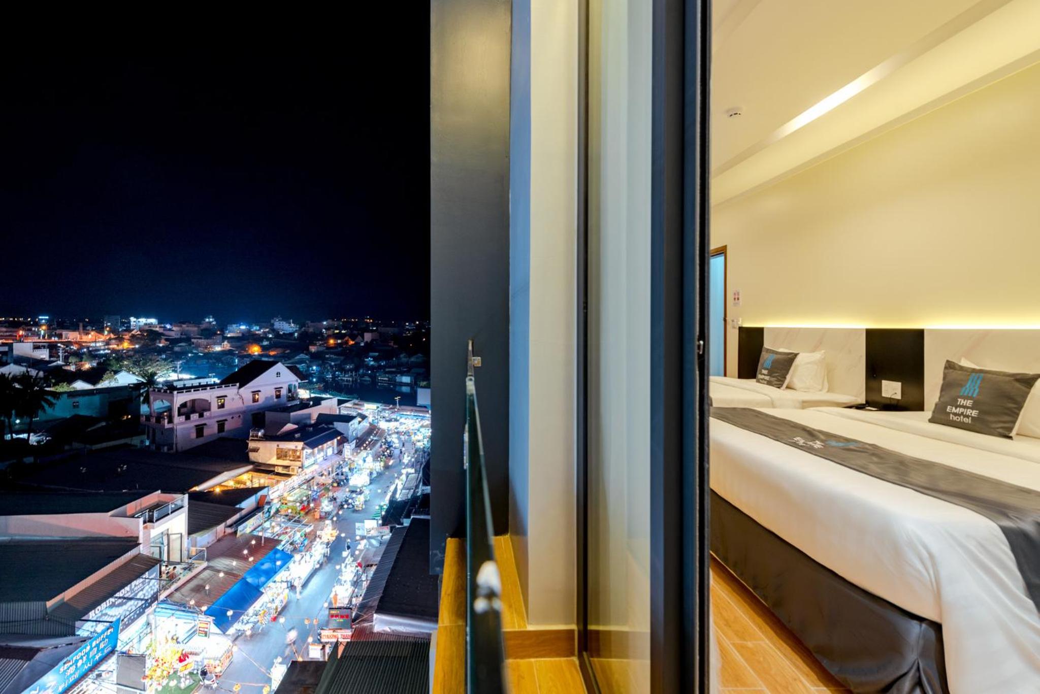 Triple Room with City View - Photo 5