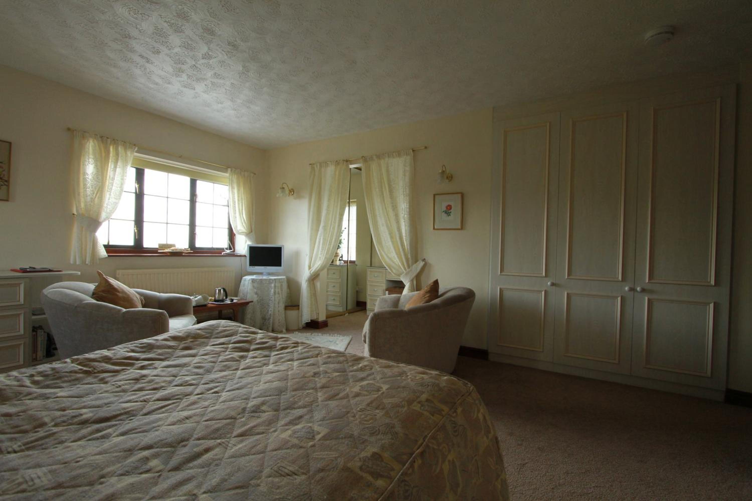 Deluxe Double Room with Bath photo 2