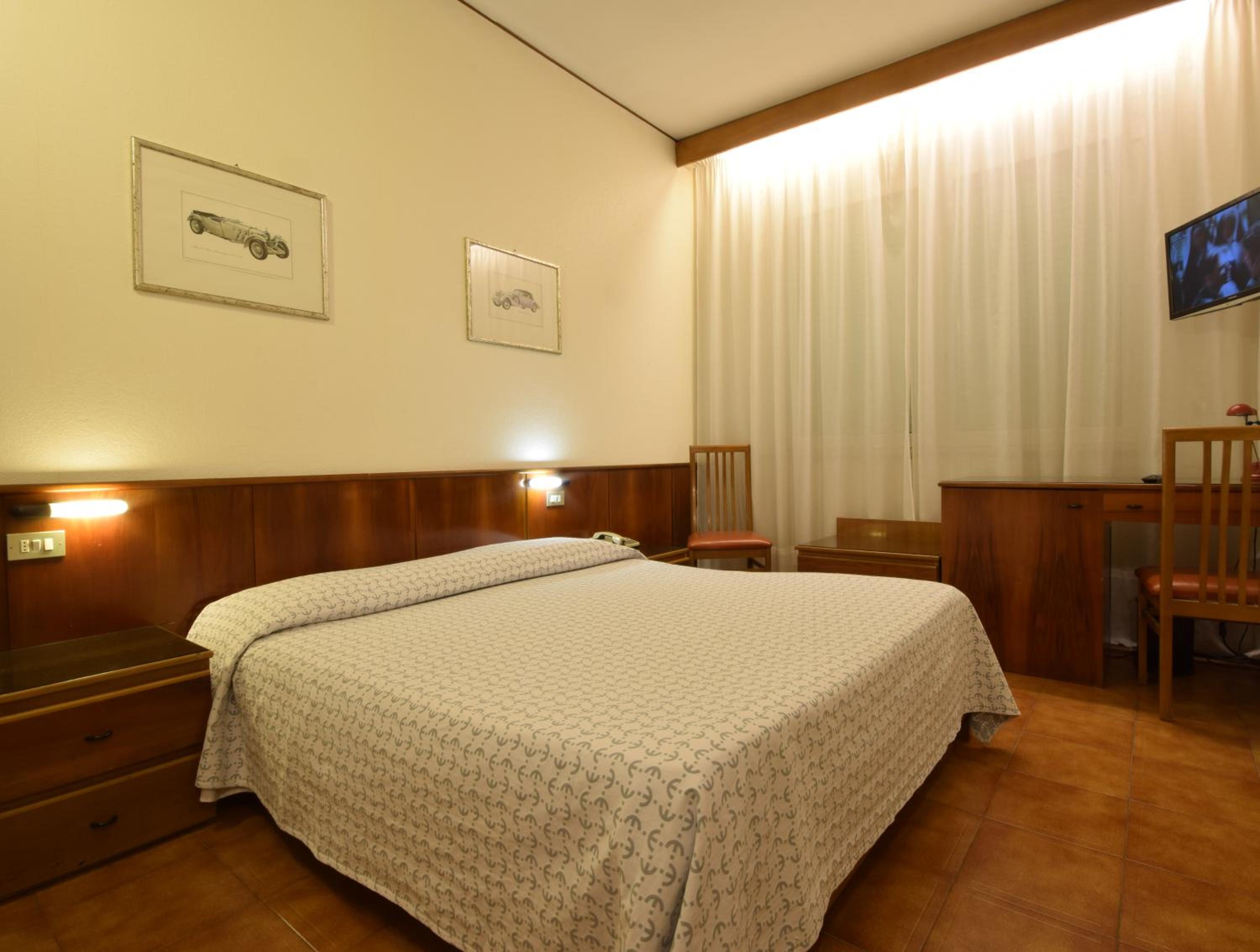 Double Room - Photo 4