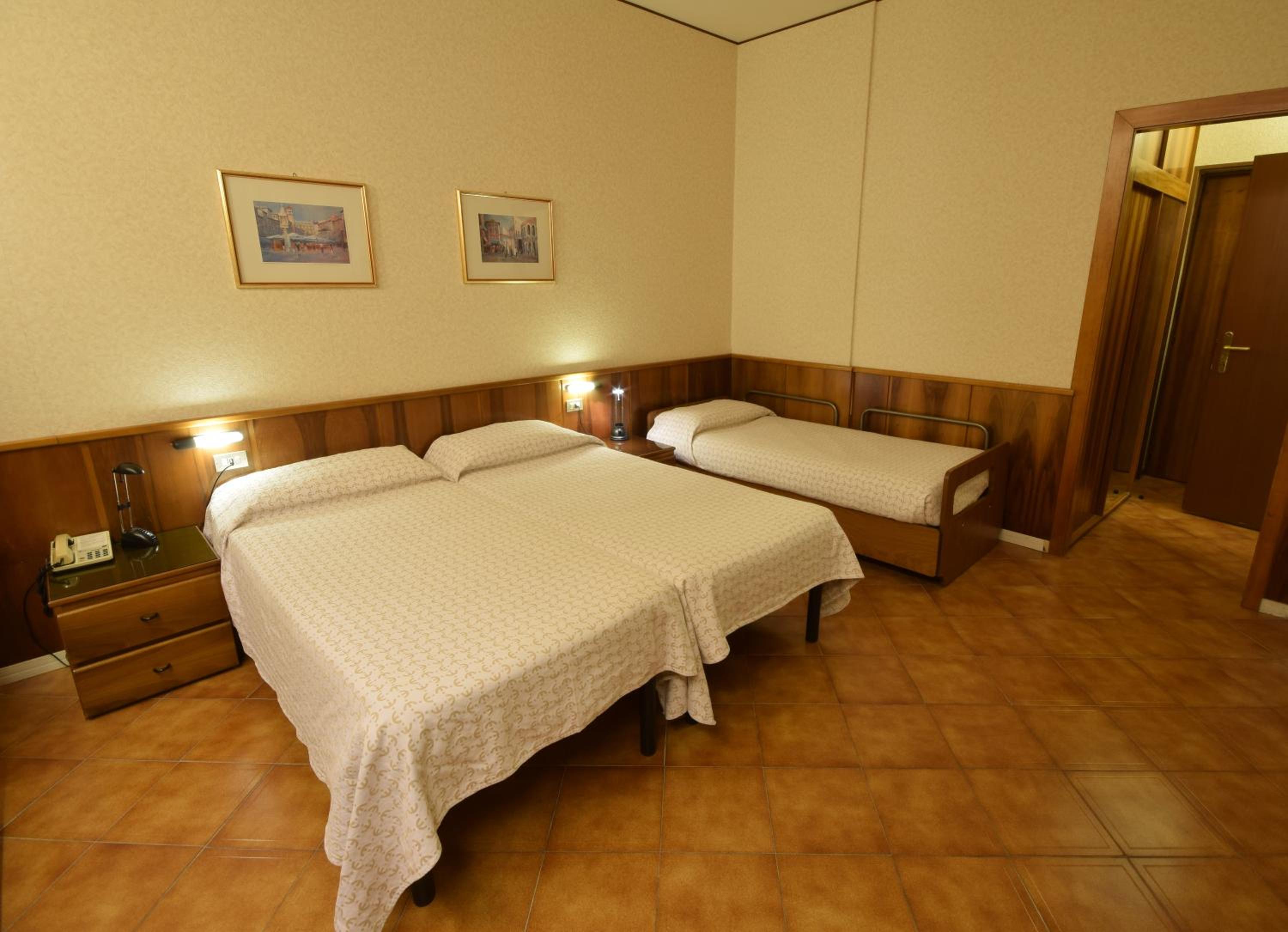 Triple Room - Photo 3