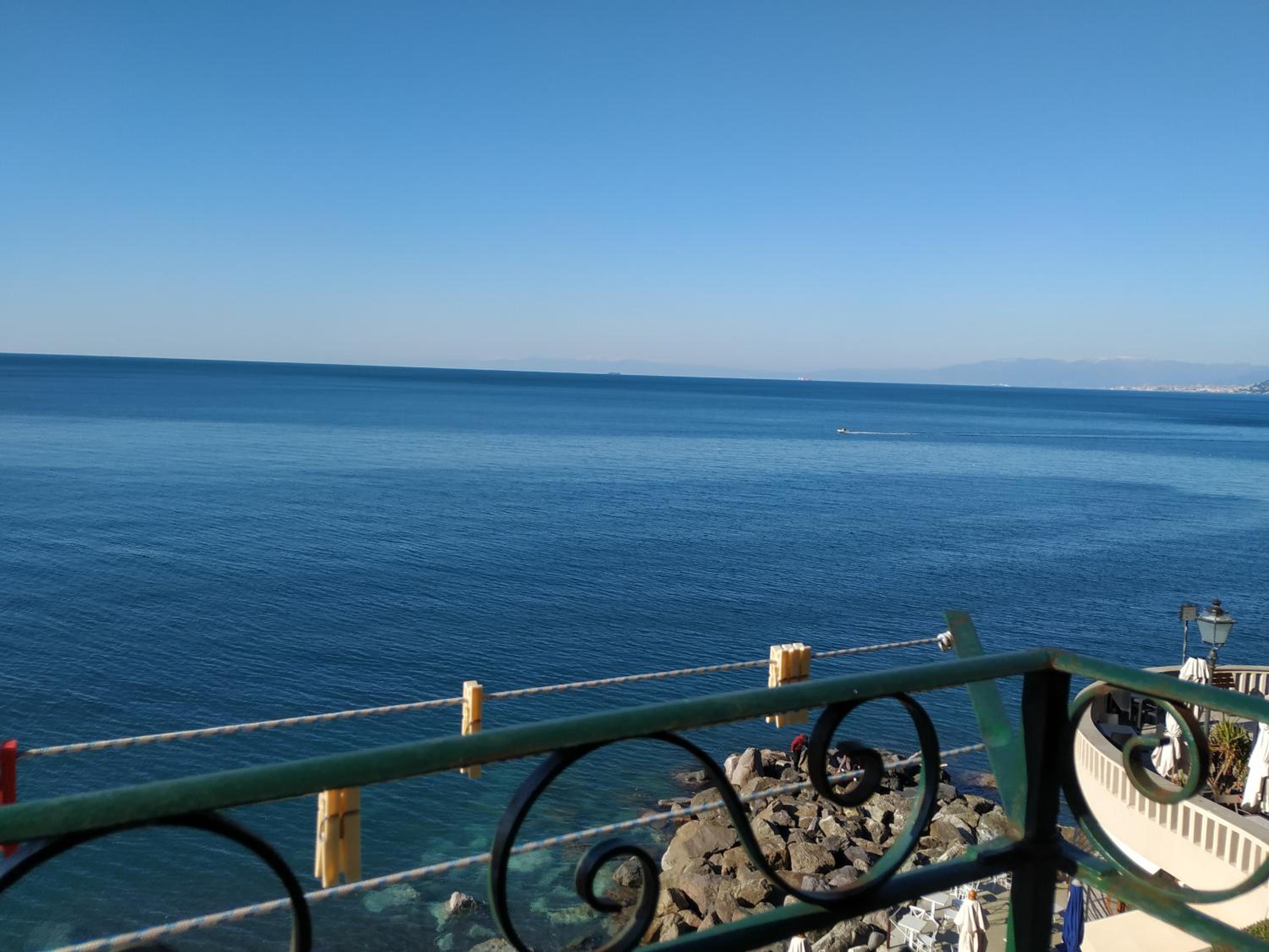 Apartment with Sea View photo 2
