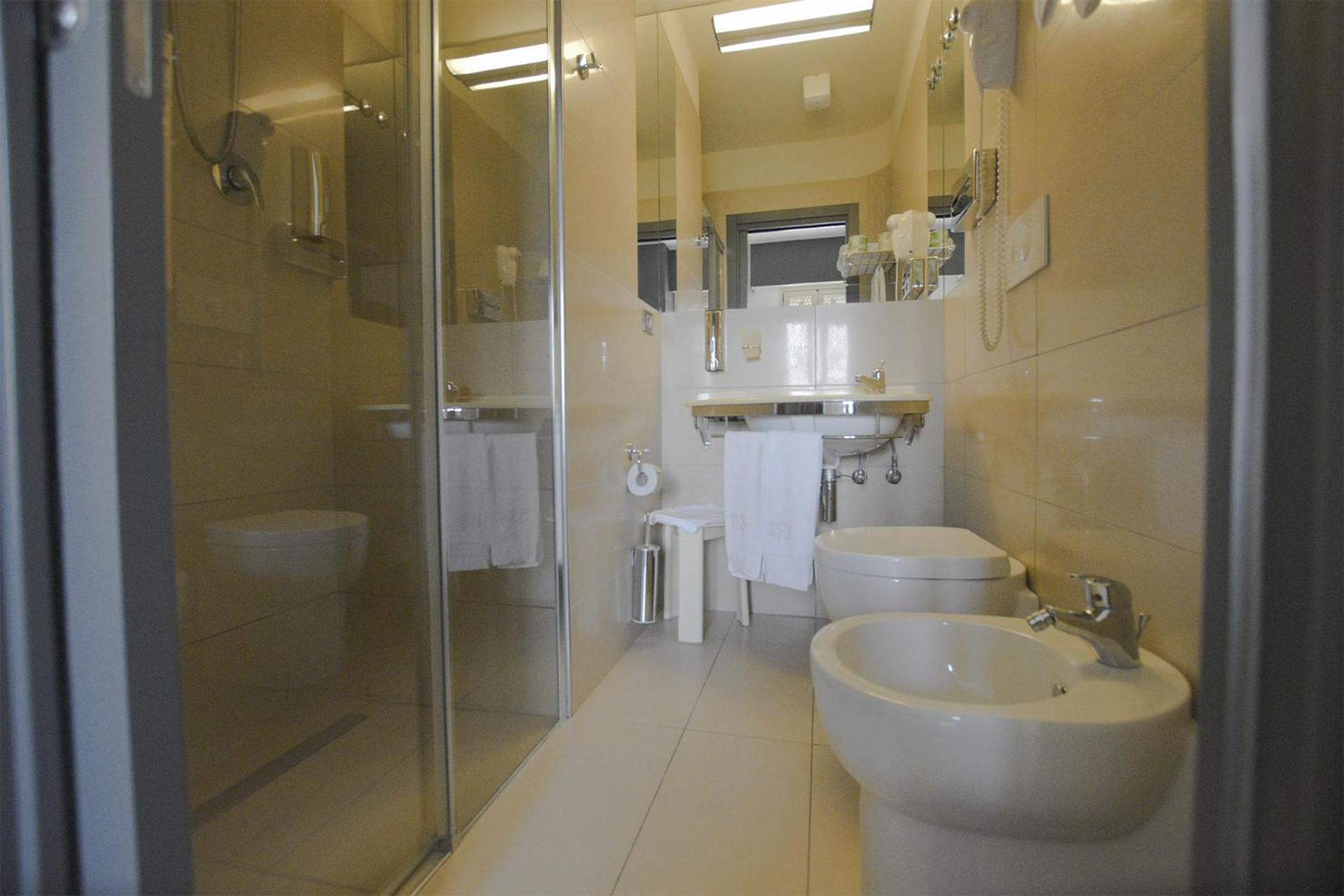 Double or Twin Room photo 2