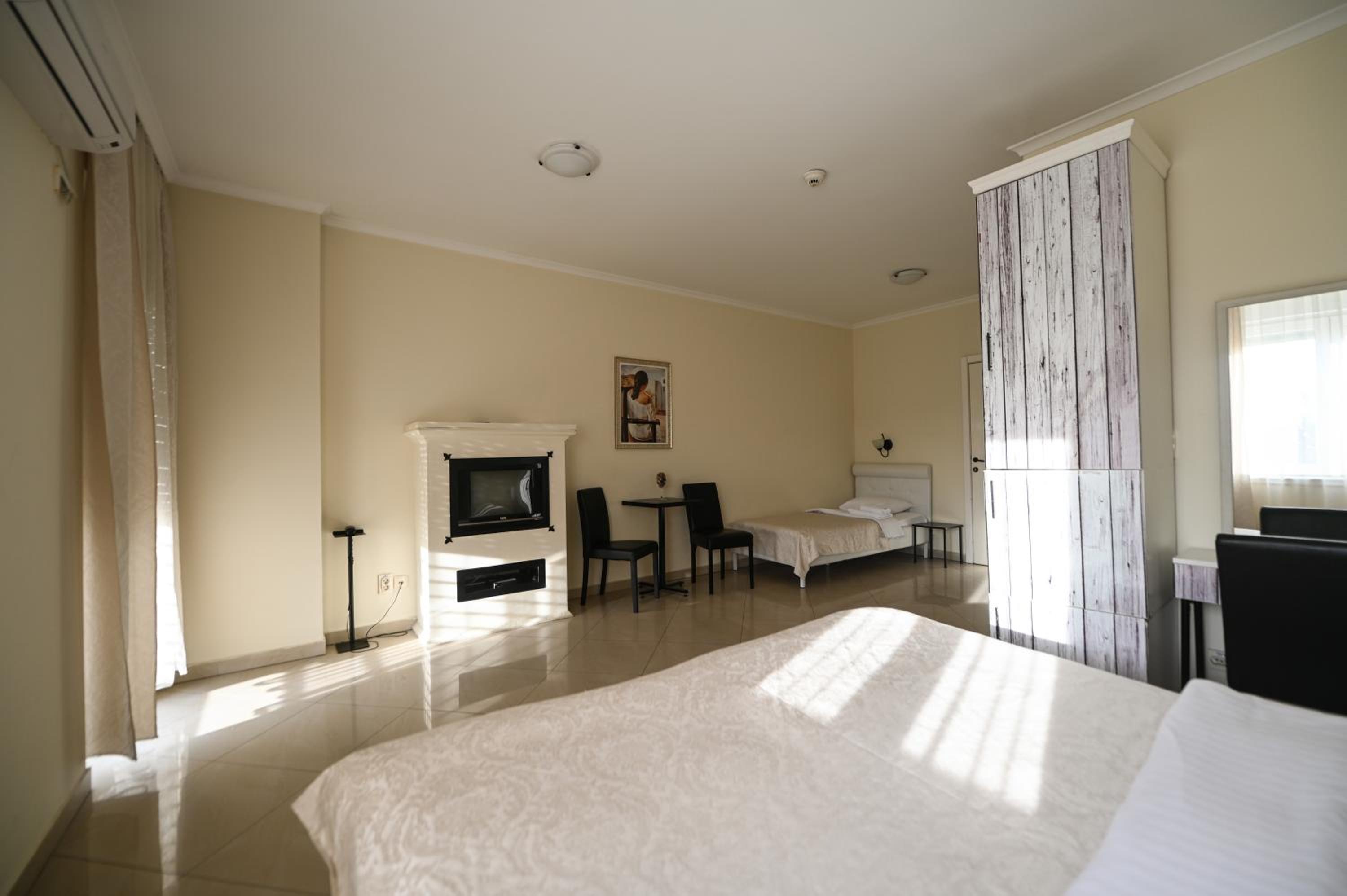 Triple Room - Photo 2