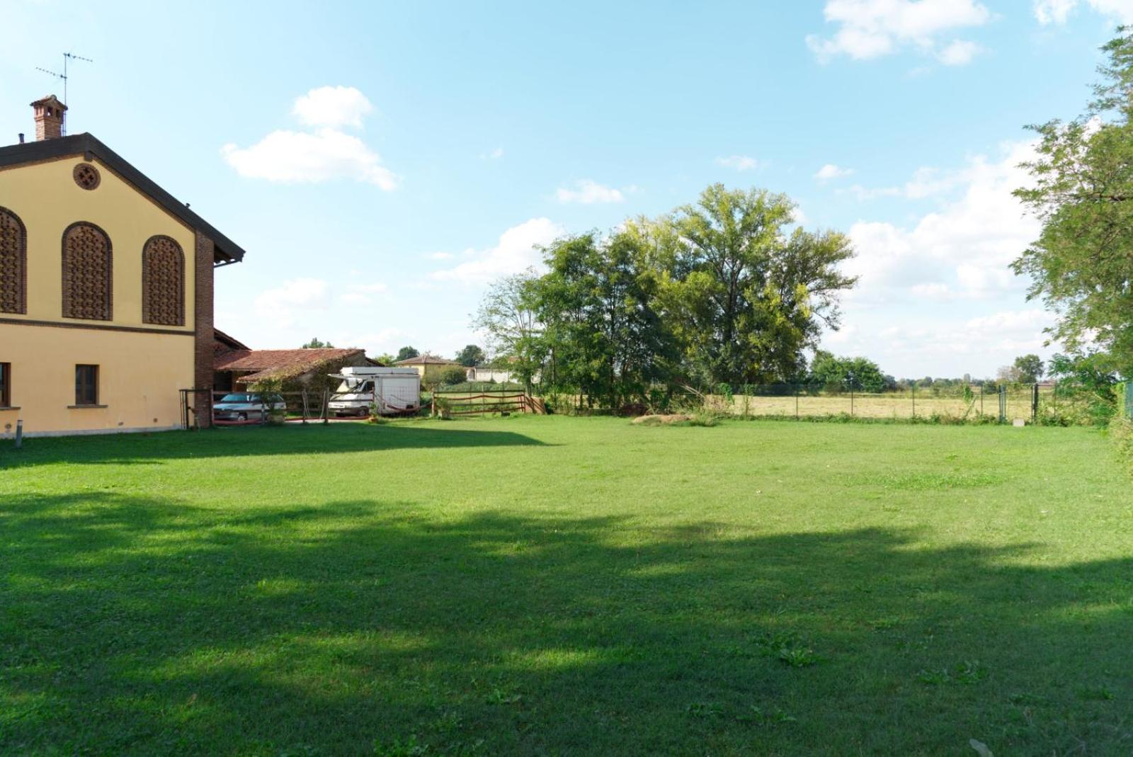 Family Room with Garden View - Photo 6