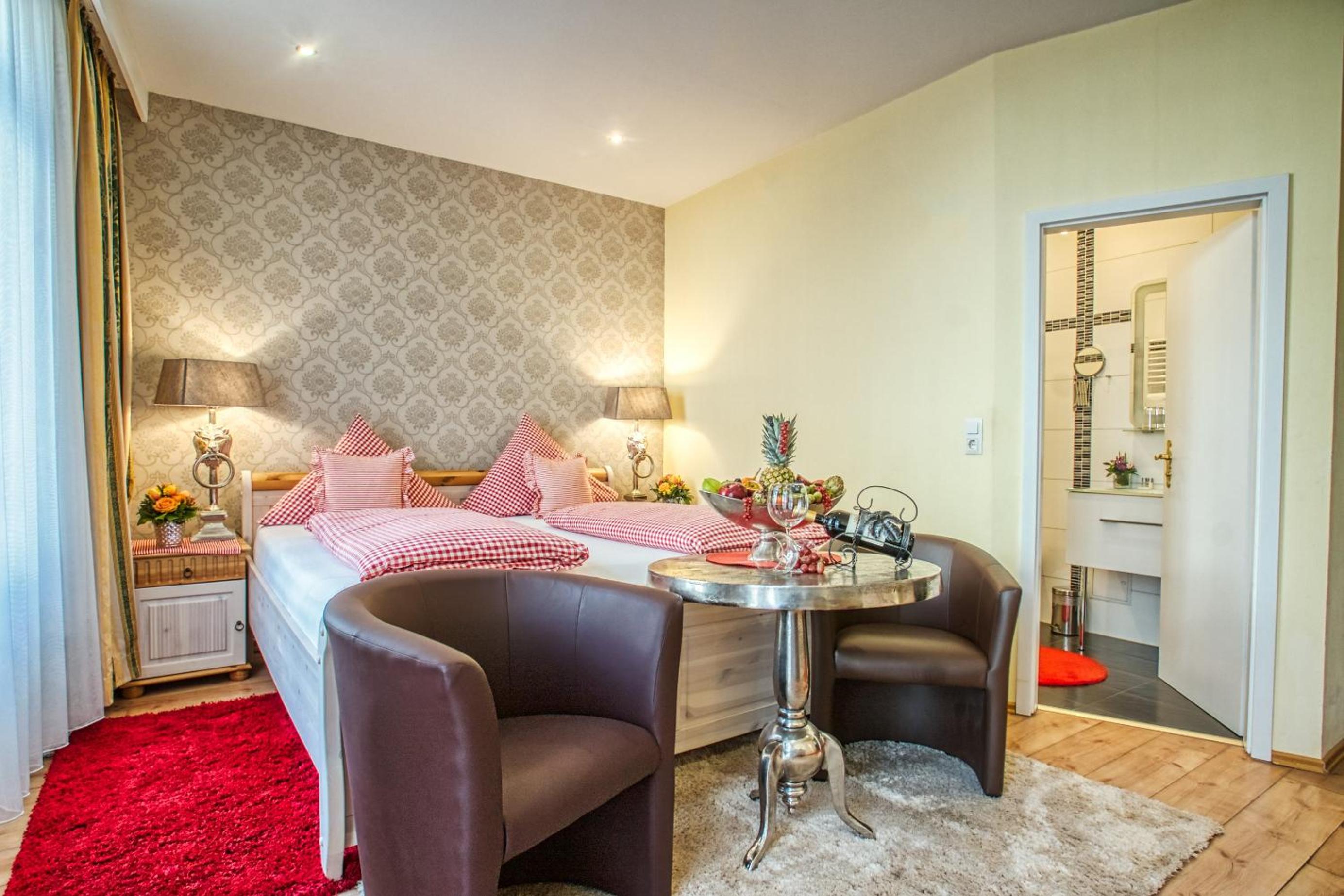 Standard Double Room - Photo 1