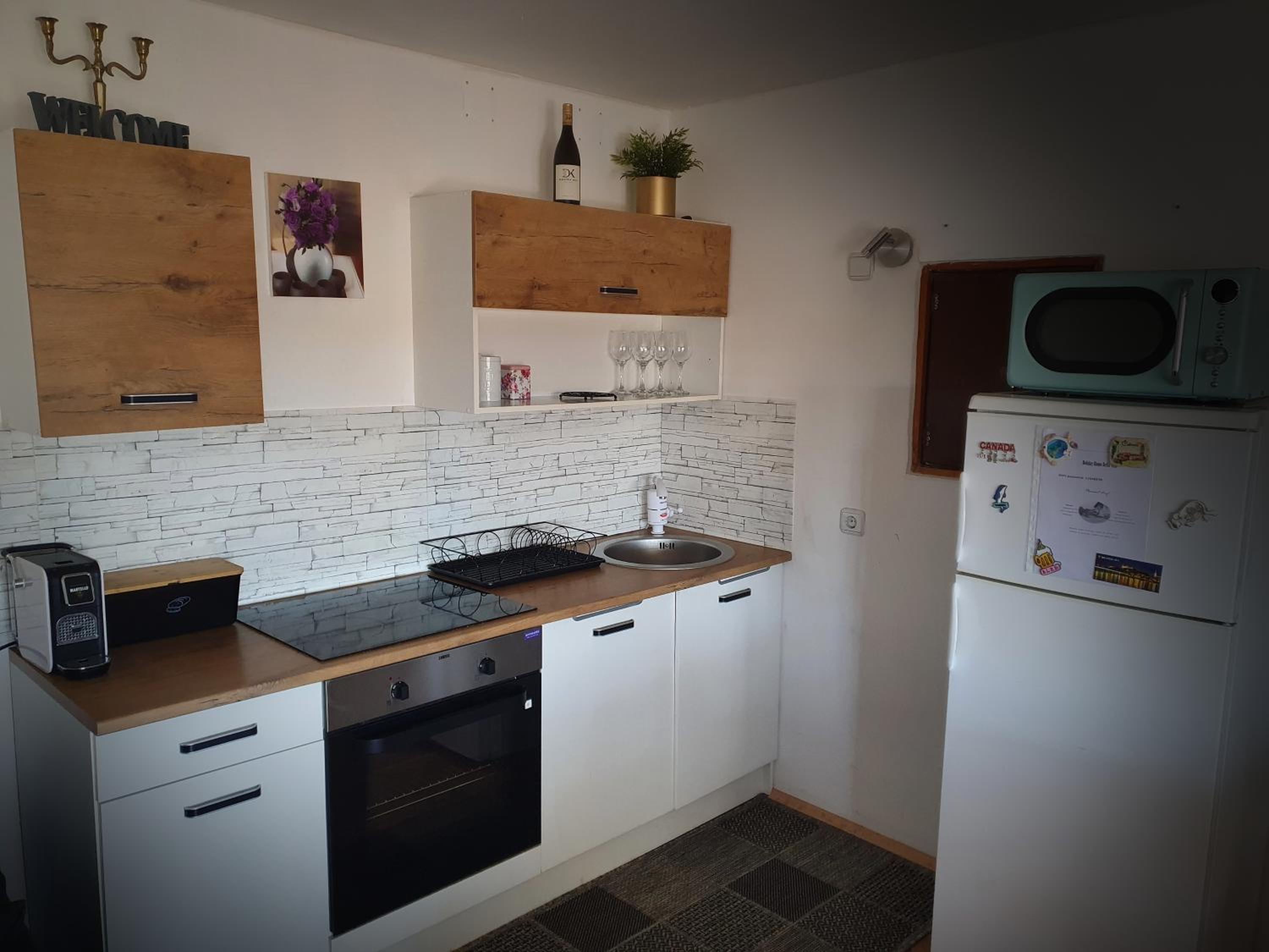 Two-Bedroom House - Photo 7