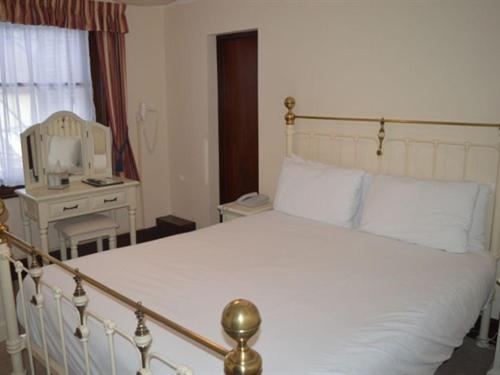 Double Room with Private Bathroom - Photo 1