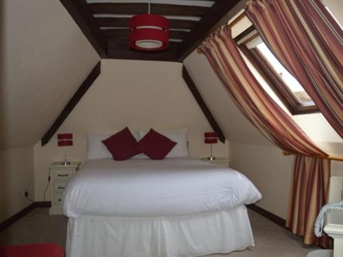 Small Double Room - Photo 1