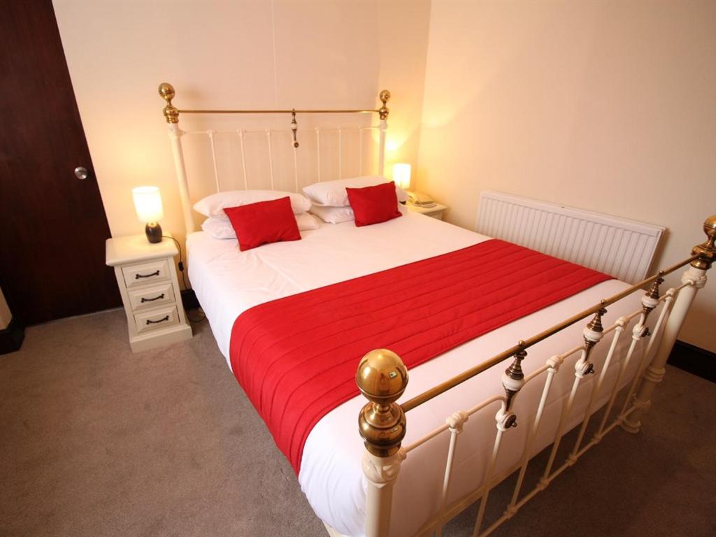 Double Room with Private Bathroom - Photo 4