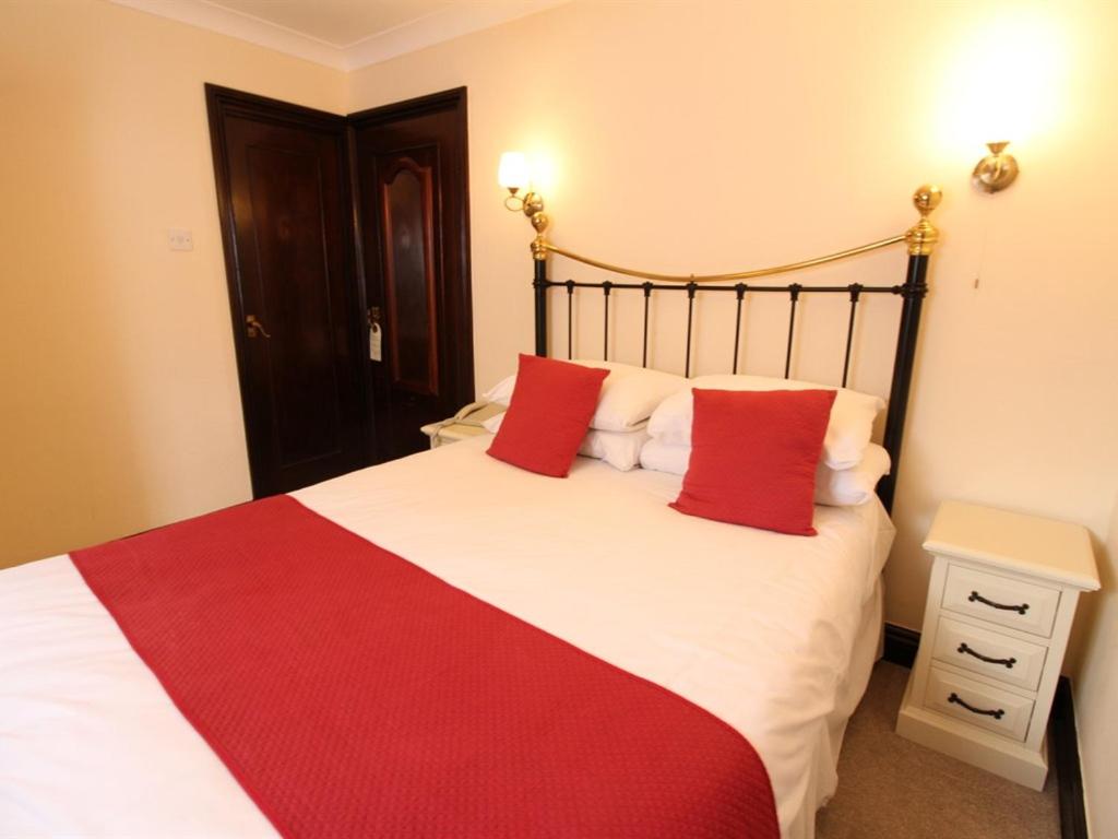 Double Room with Private Bathroom - Photo 7