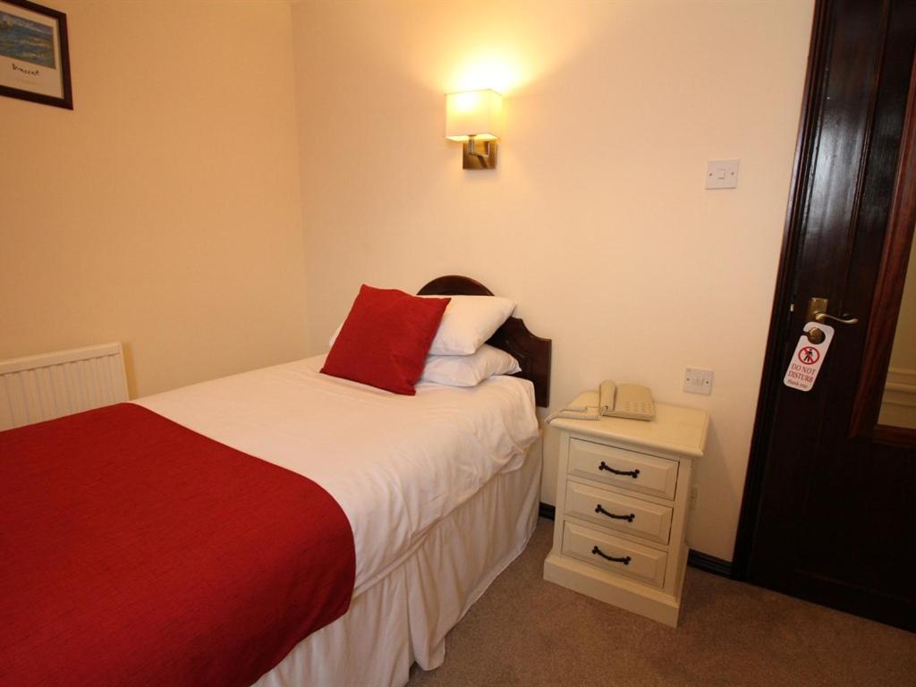 Single Room - Photo 8
