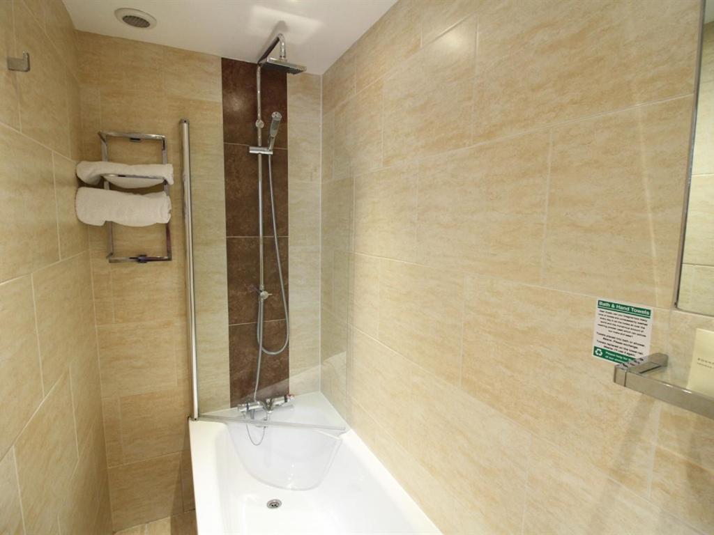 Single Room - Photo 10