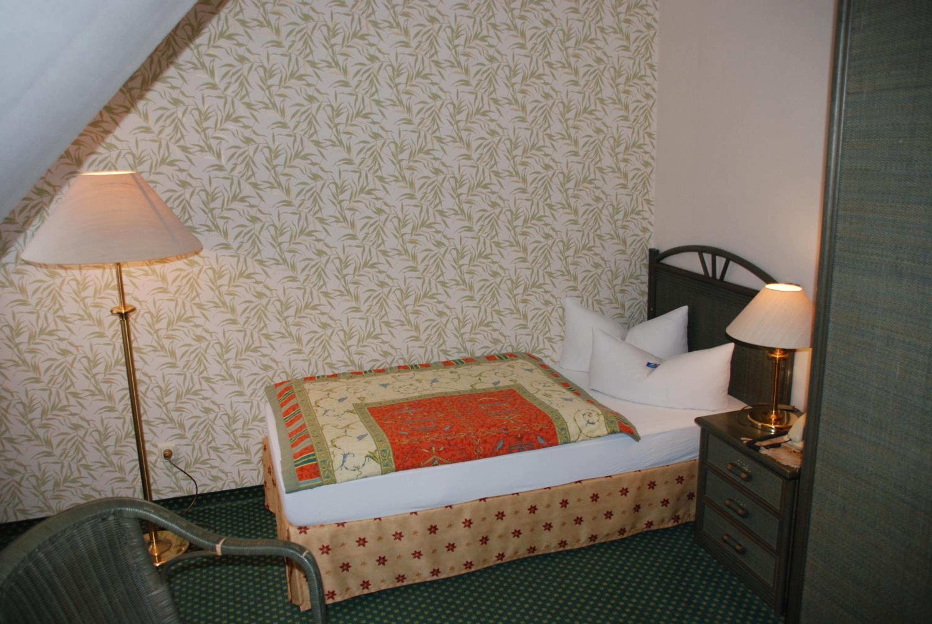 Single Room photo 3
