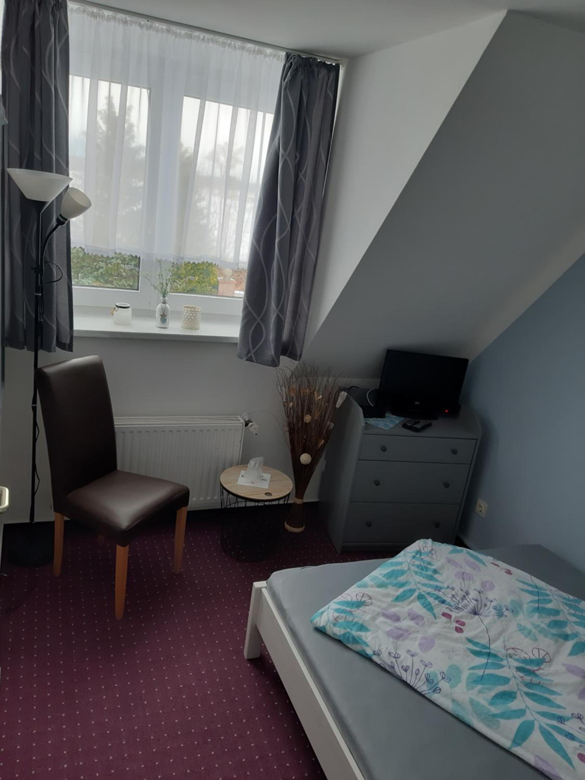 Single Room photo 3