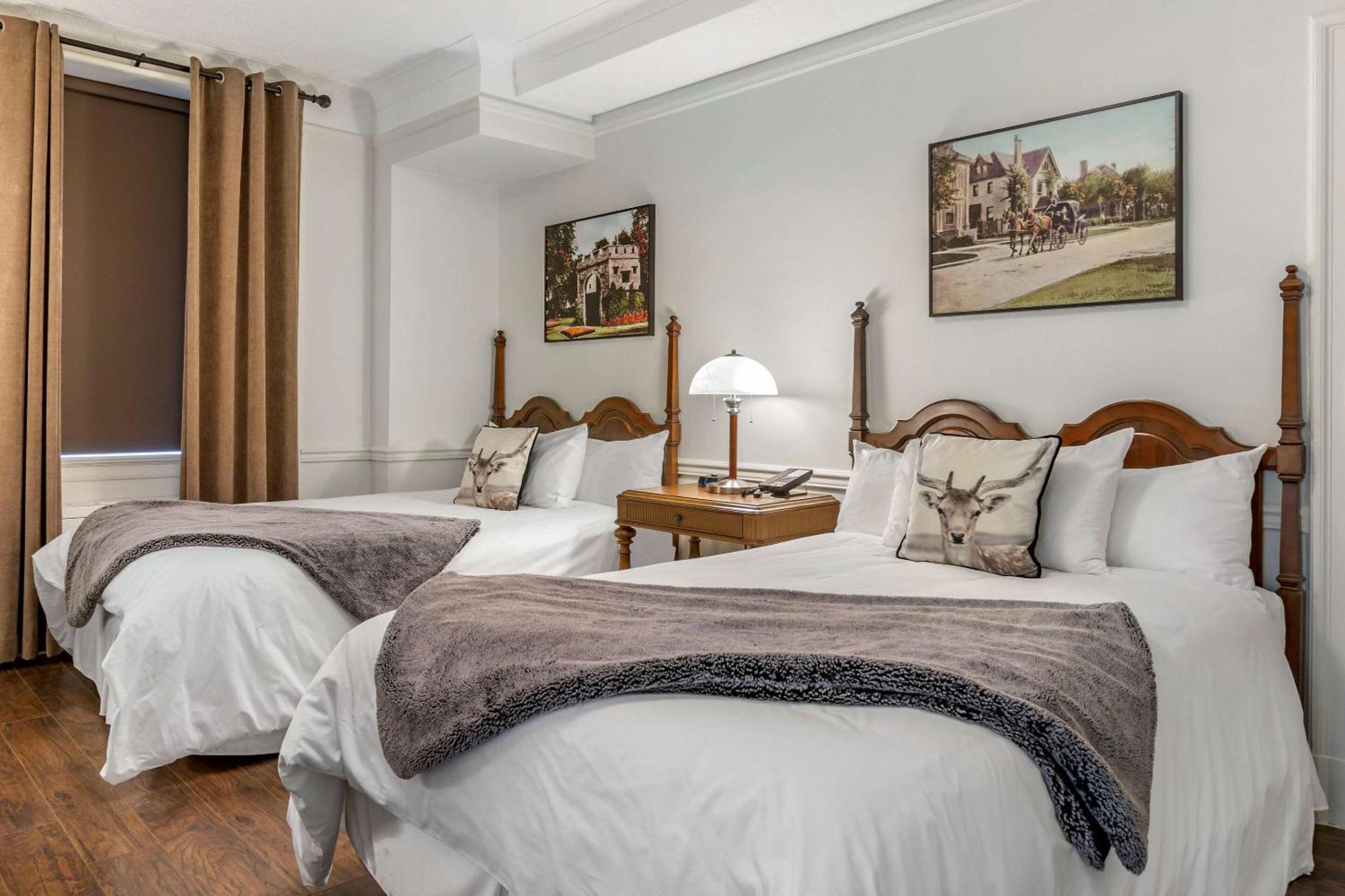 Double Room with Two Double Beds - Non-Smoking - Photo 6