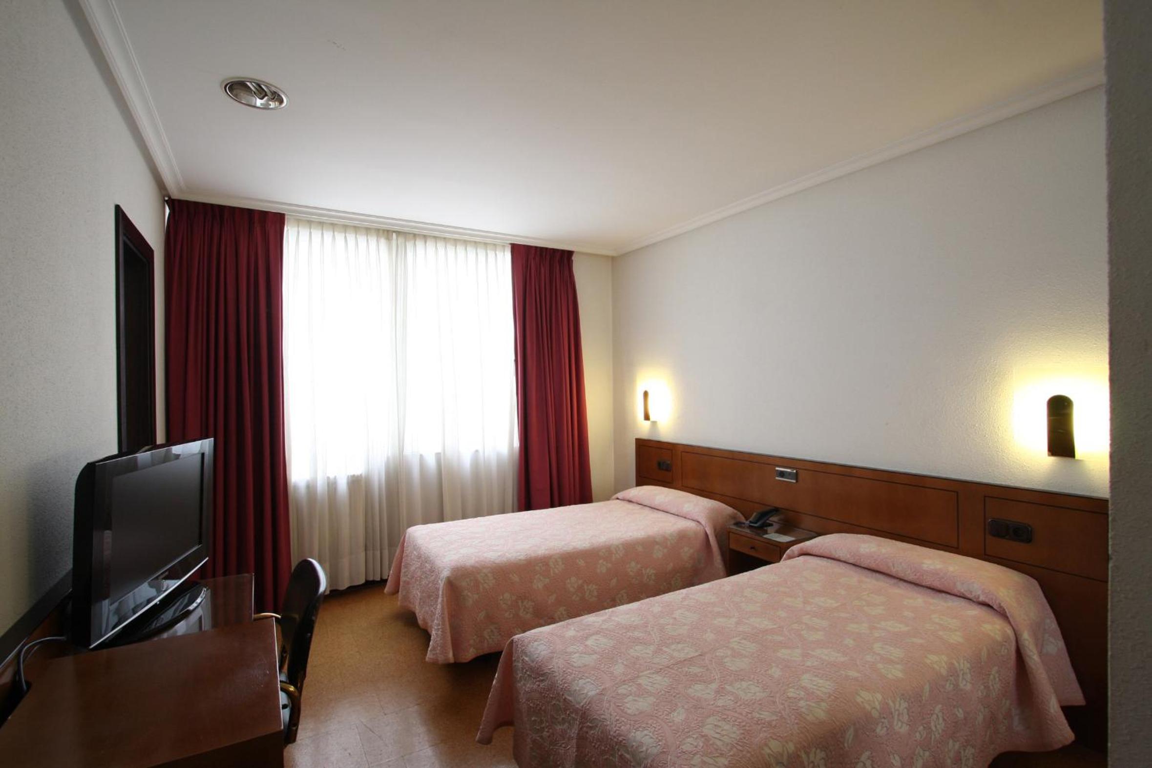 Habitación Doble o con Dos Camas