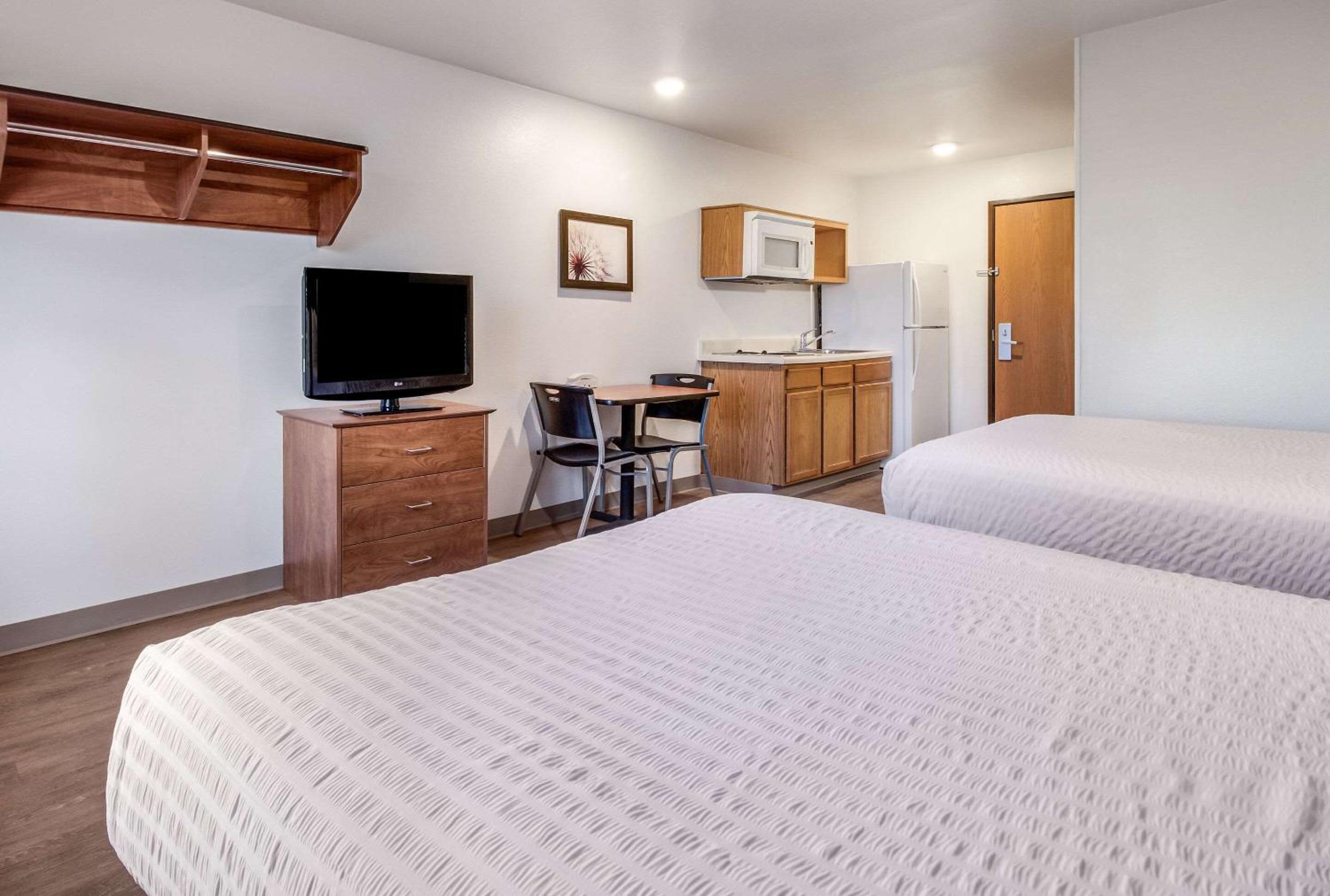 Double Room with Two Double Beds - Non-Smoking photo 1