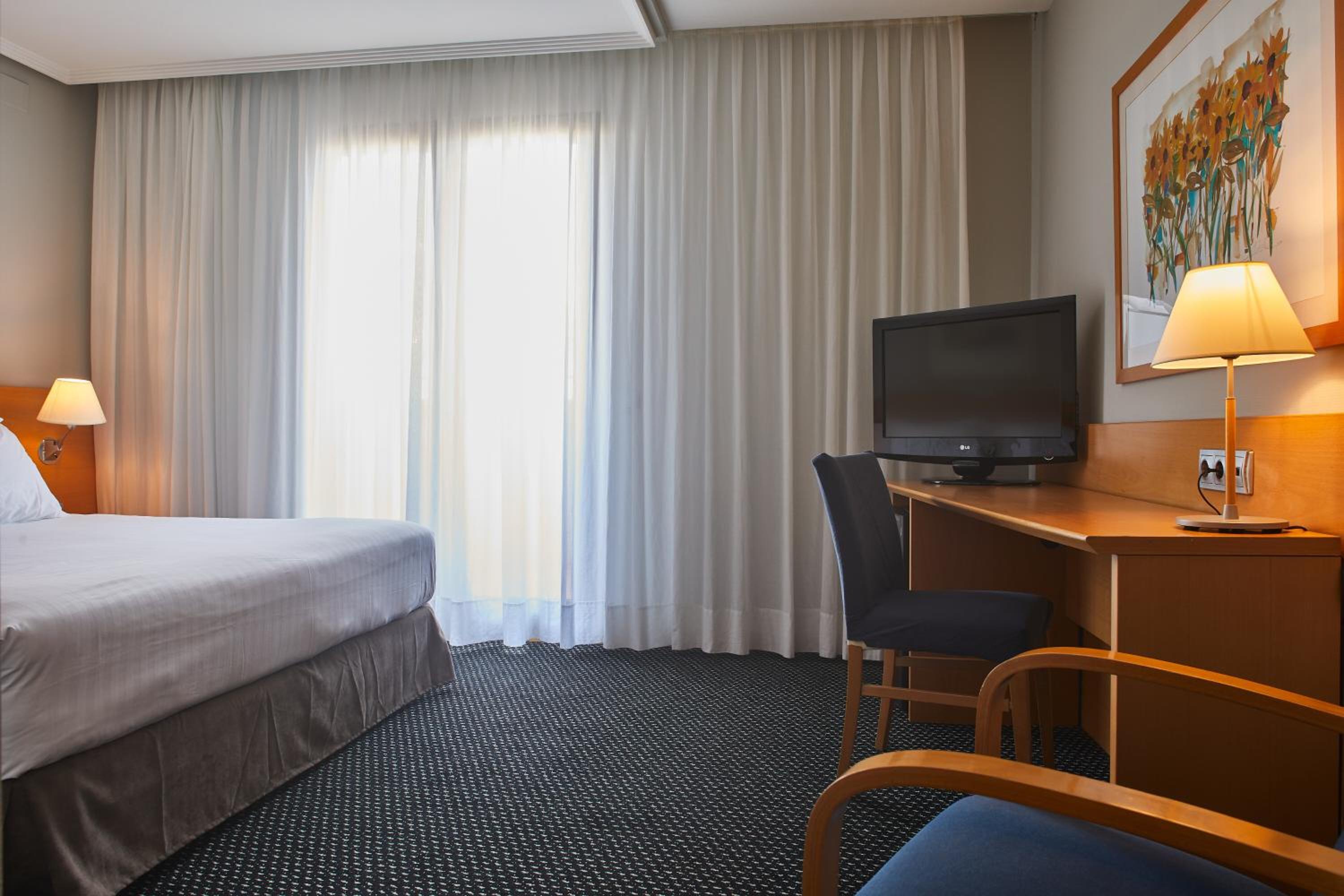 Superior Double or Twin Room photo 3