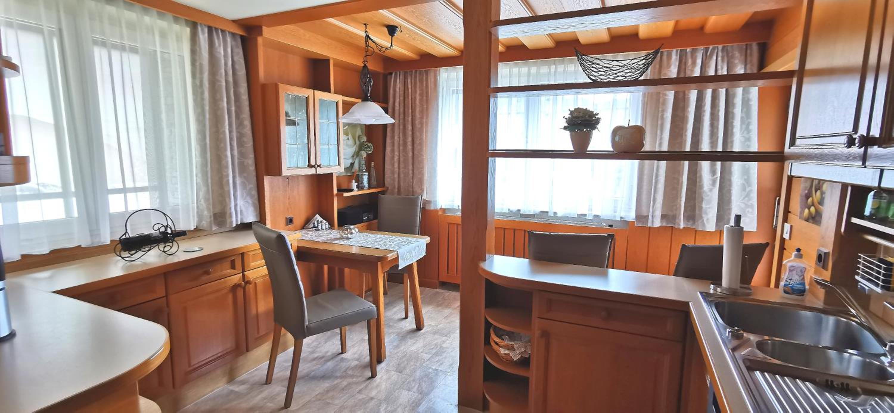 One-Bedroom Apartment with Balcony photo 3