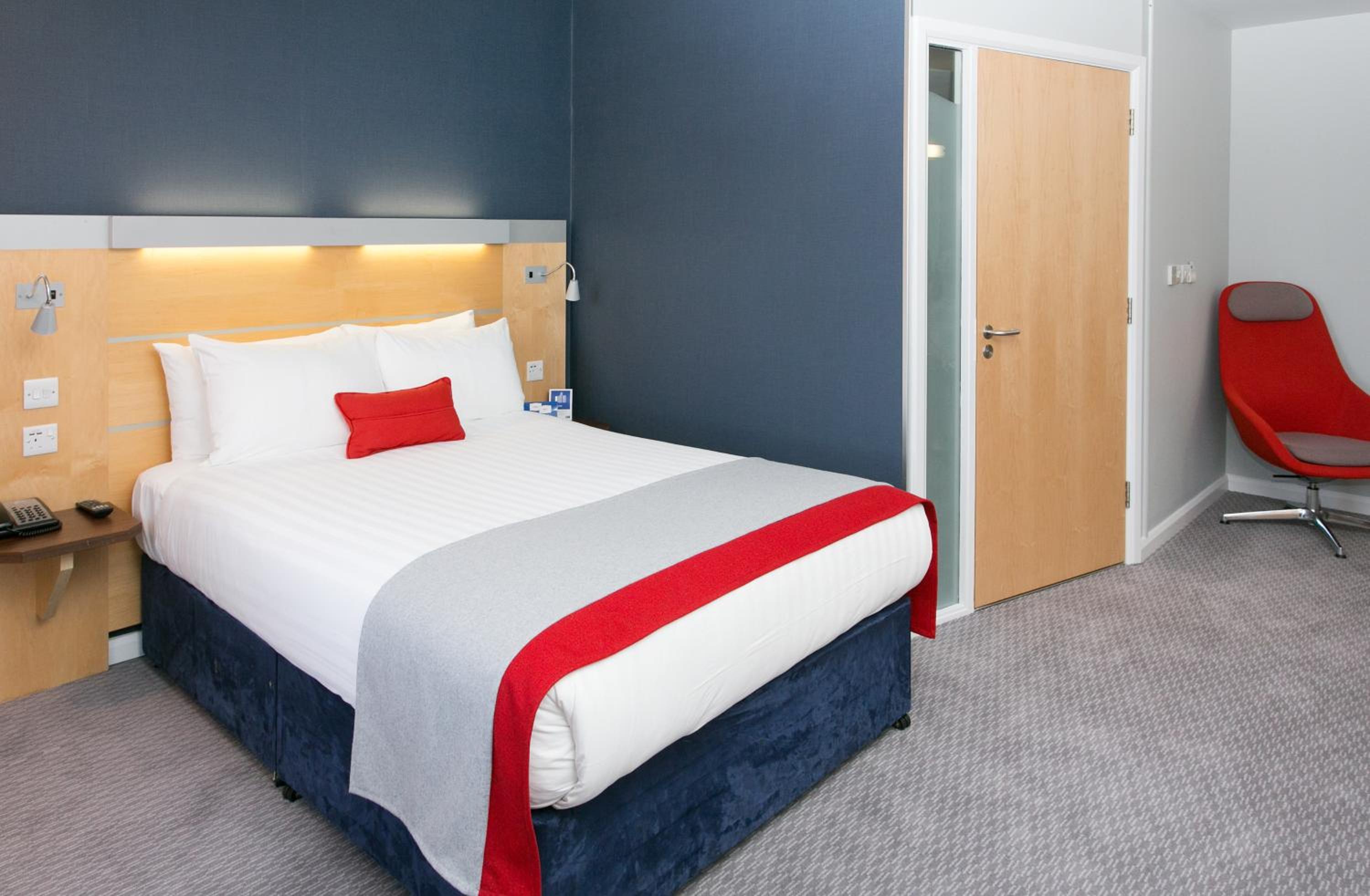 Double Room with Free Hot Breakfast - Accessible - Photo 5