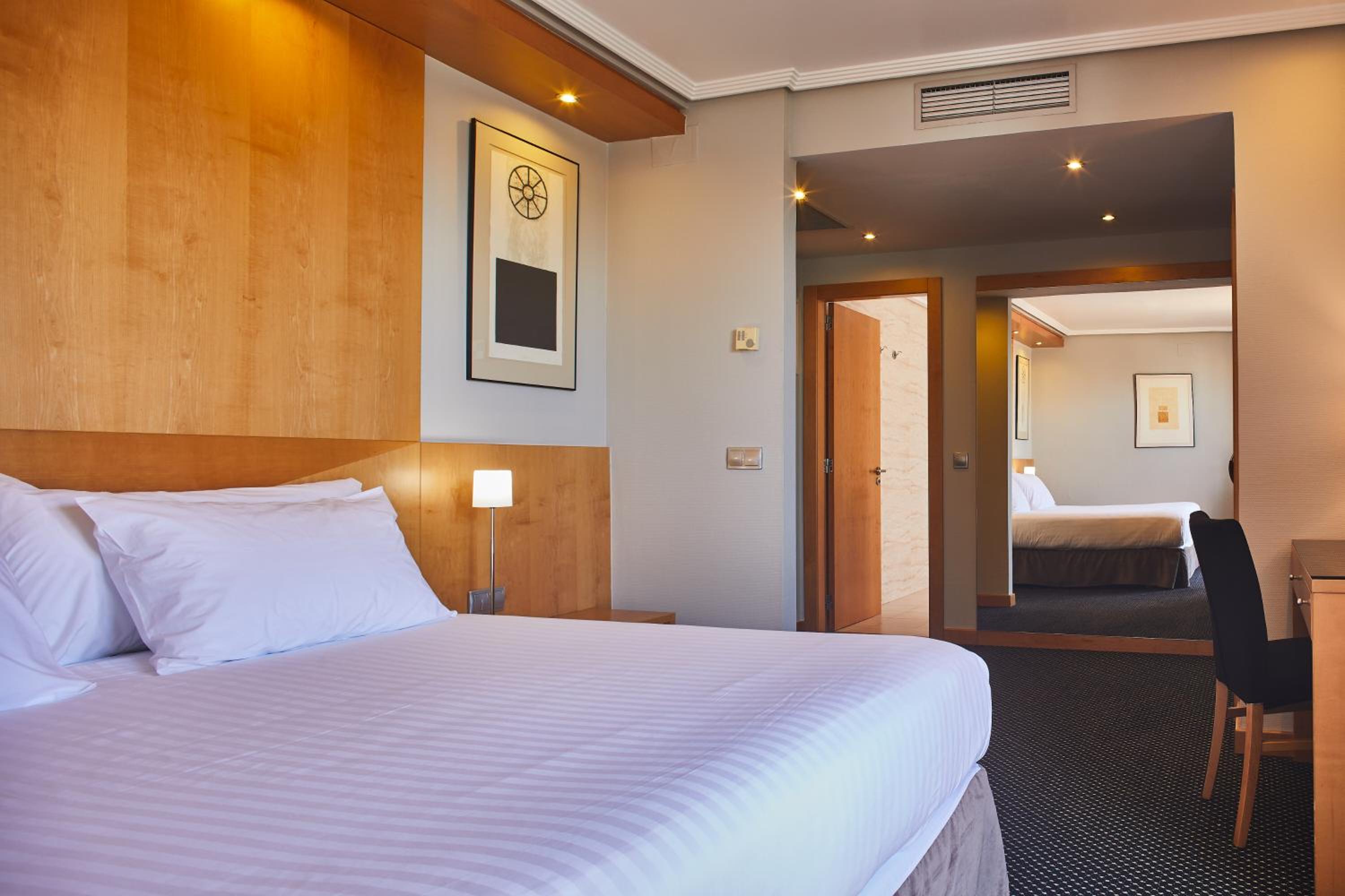 Superior Double or Twin Room photo 2