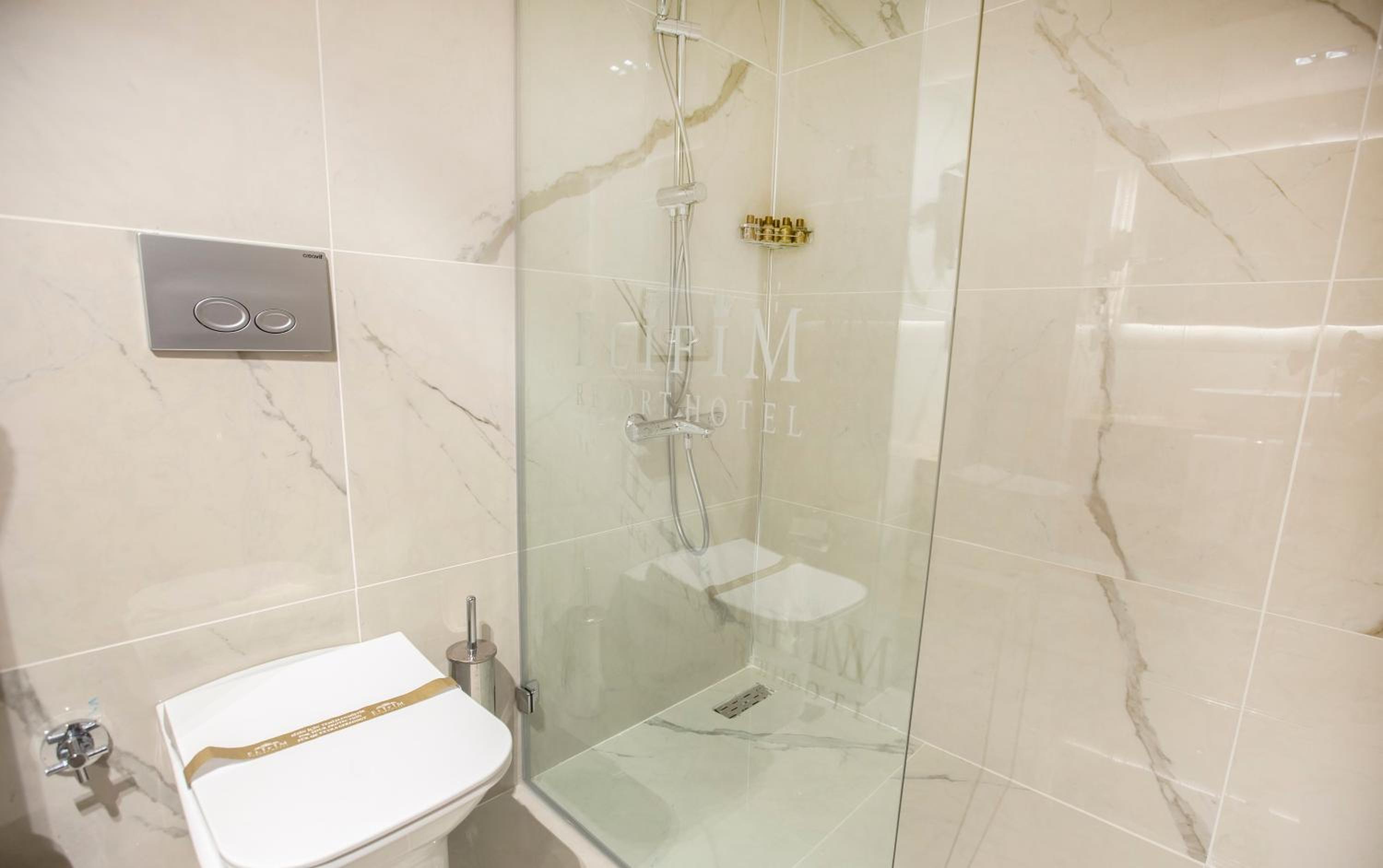 Standard Double Room - Photo 18