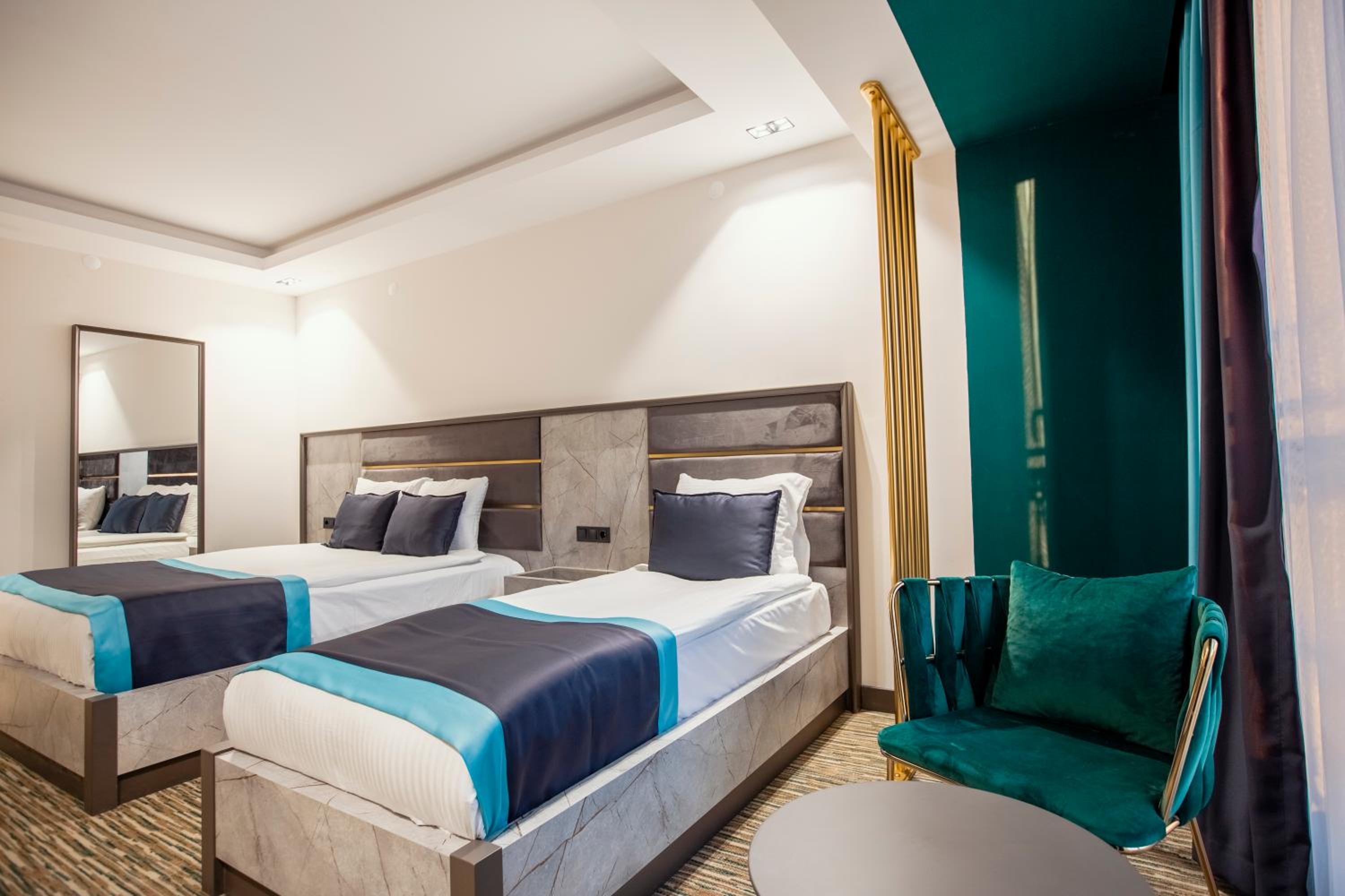 Standard Double Room - Photo 14