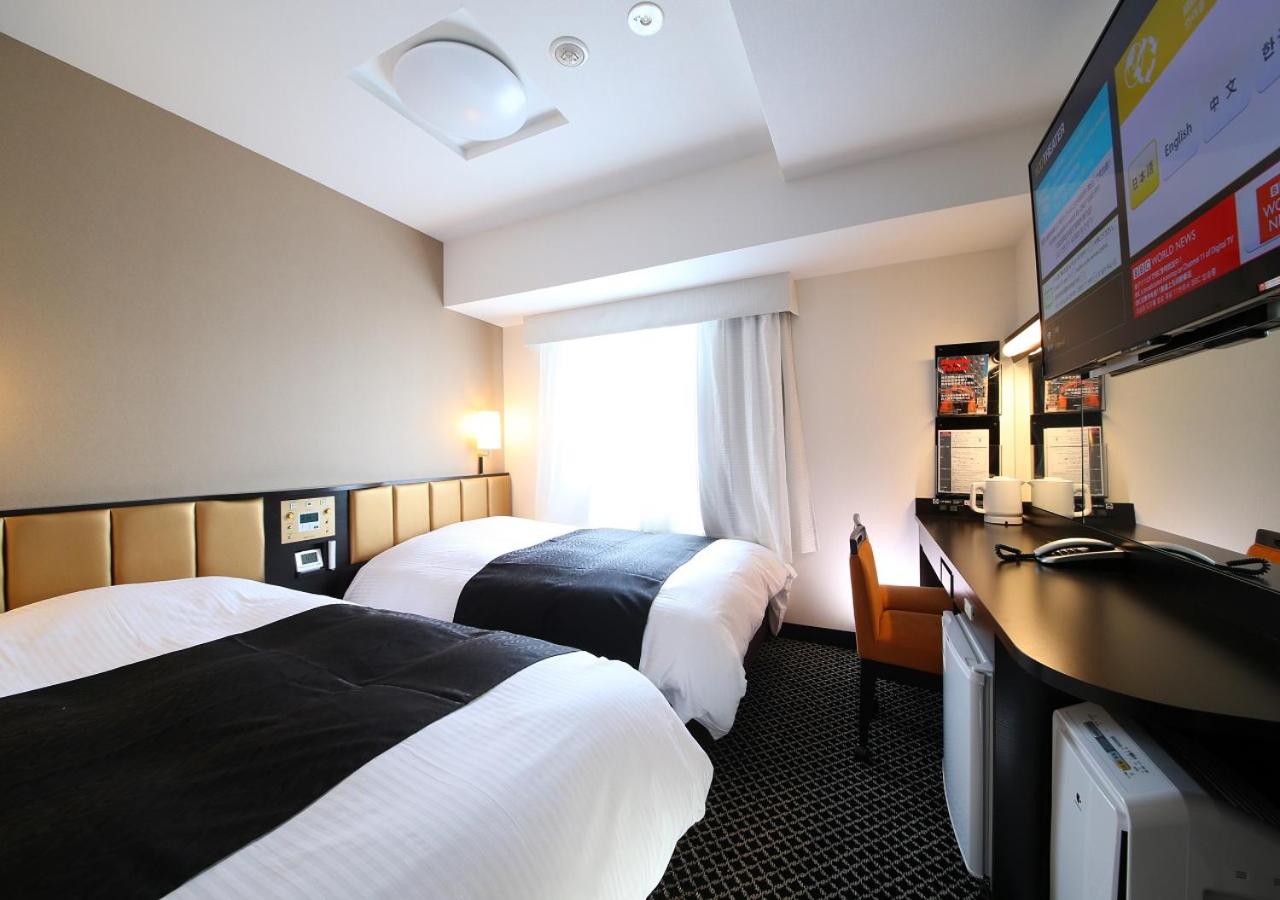 Twin Room - Non-Smoking - Photo 1